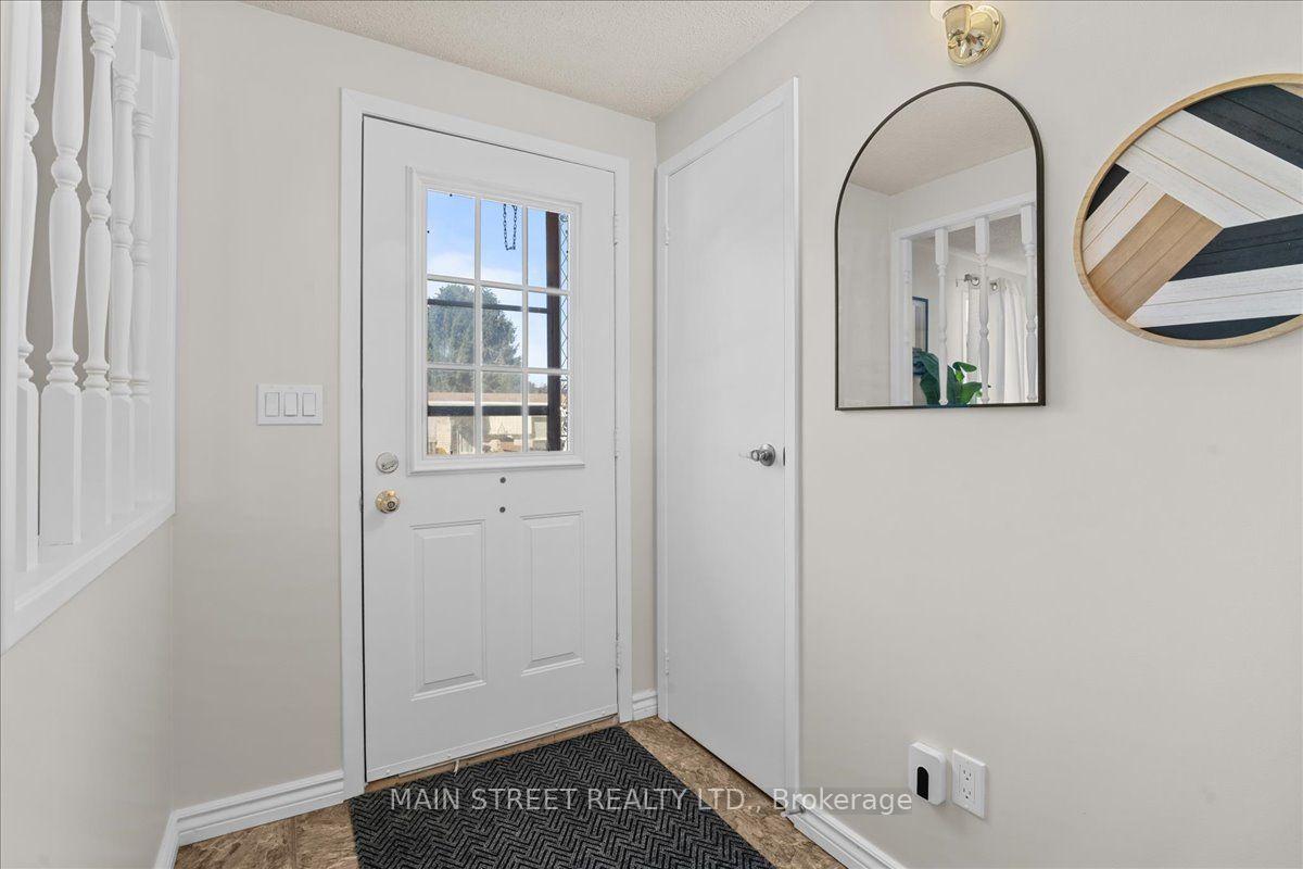 Photo 6 of 2 Pineridge Crescent, Clarington, Newcastle — HOMEH