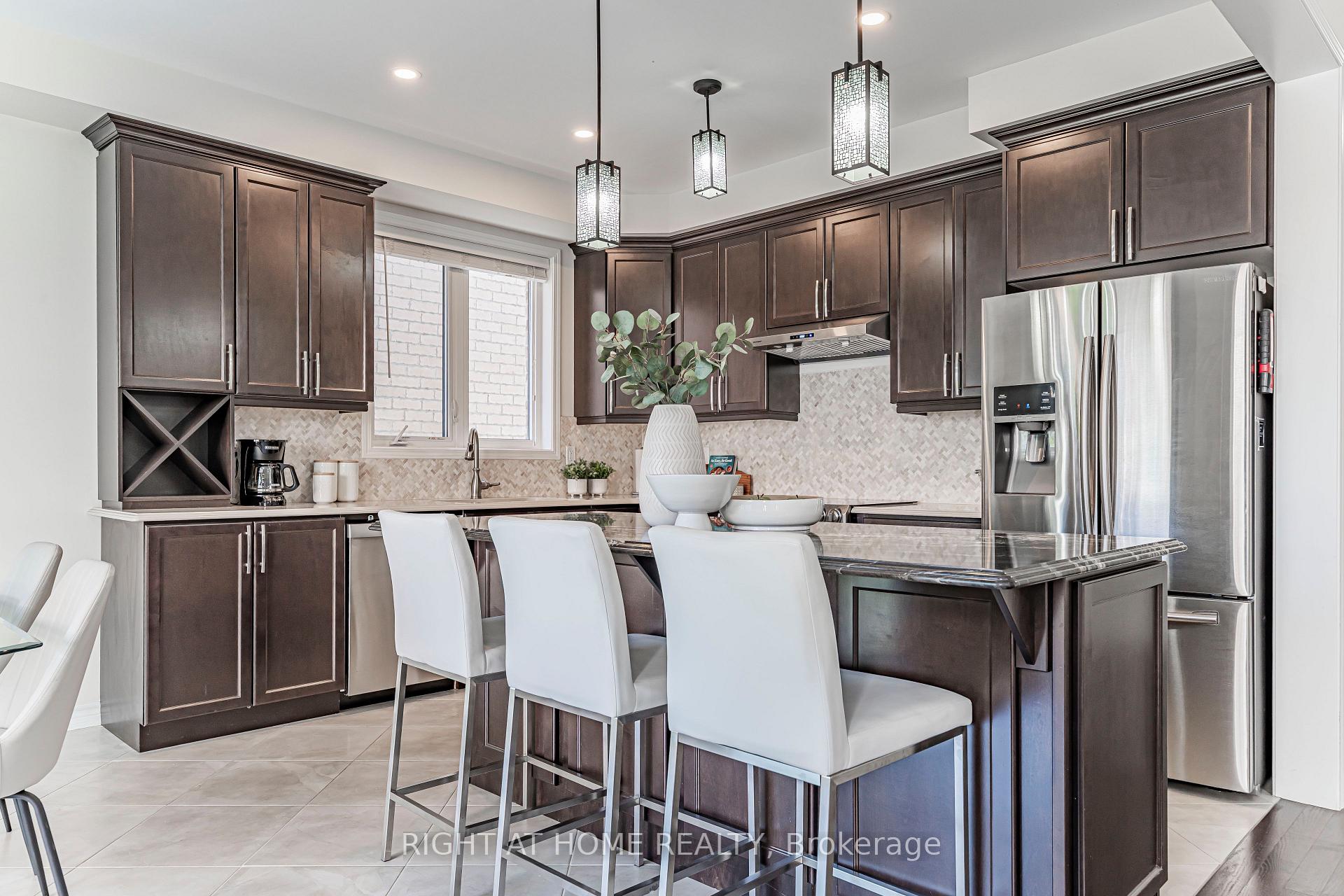 Photo 11 of 1249 Leger Way, Milton, Ford — HOMEH