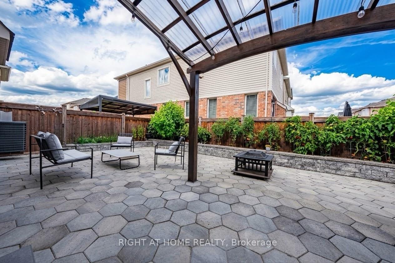 Photo 15 of 1249 Leger Way, Milton, Ford — HOMEH