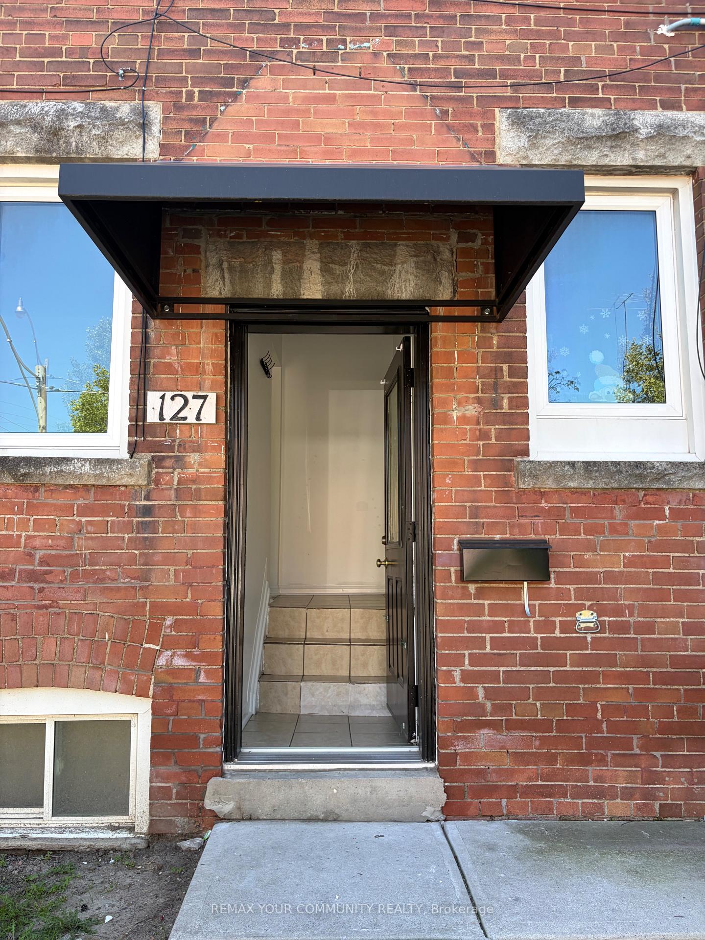 Photo 2 of 127 Morrison Avenue, Toronto, Corso Italia-Davenport — HOMEH