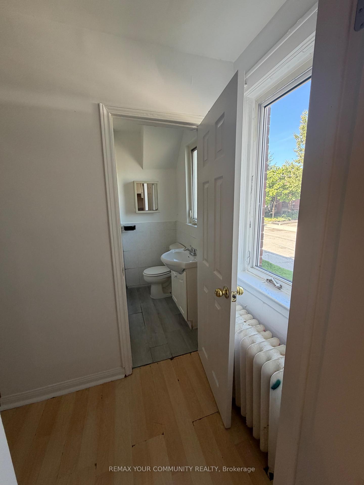 Photo 14 of 127 Morrison Avenue, Toronto, Corso Italia-Davenport — HOMEH