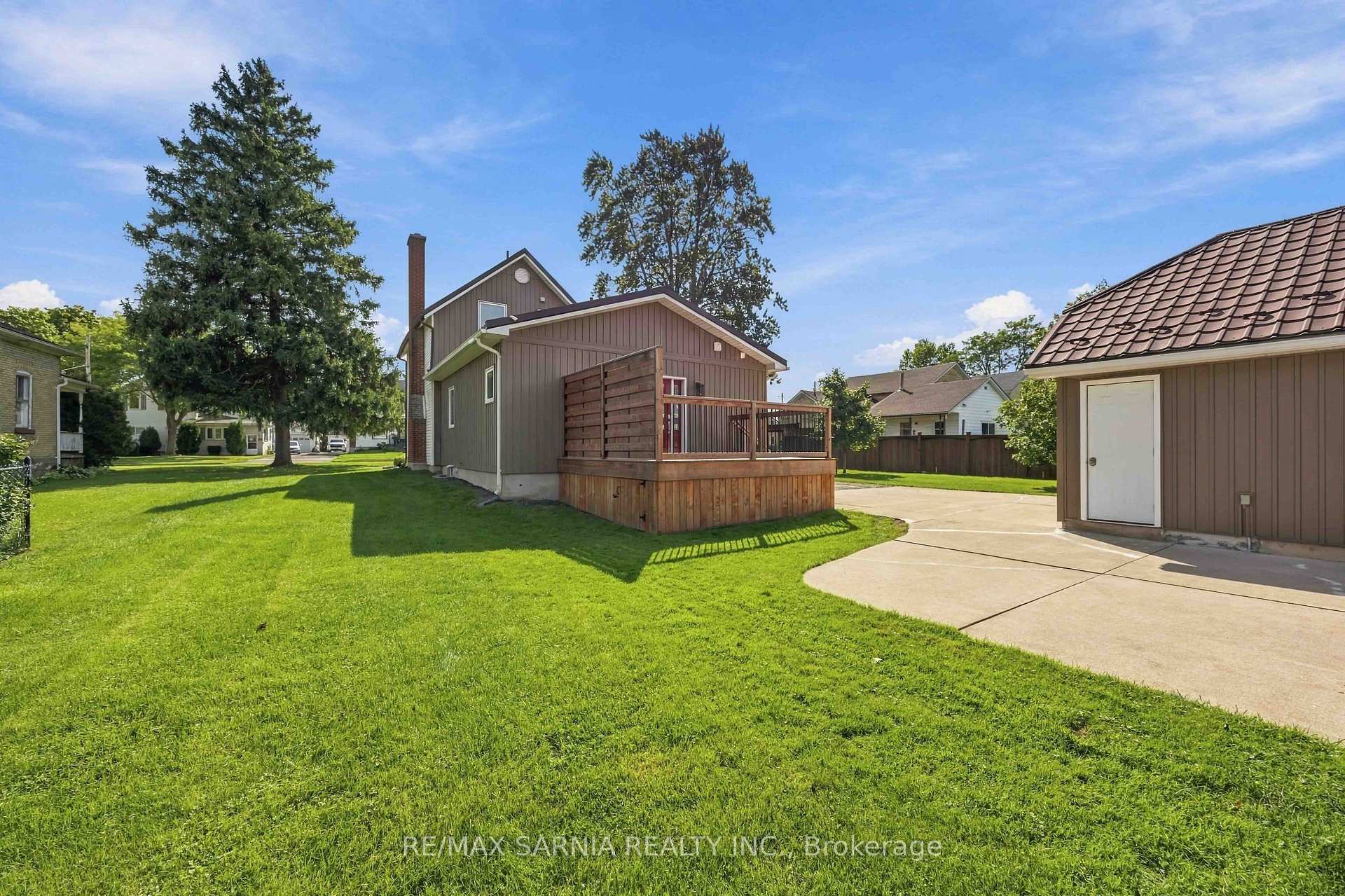 Photo 45 of 541 Erie Street, Warwick, Watford — HOMEH