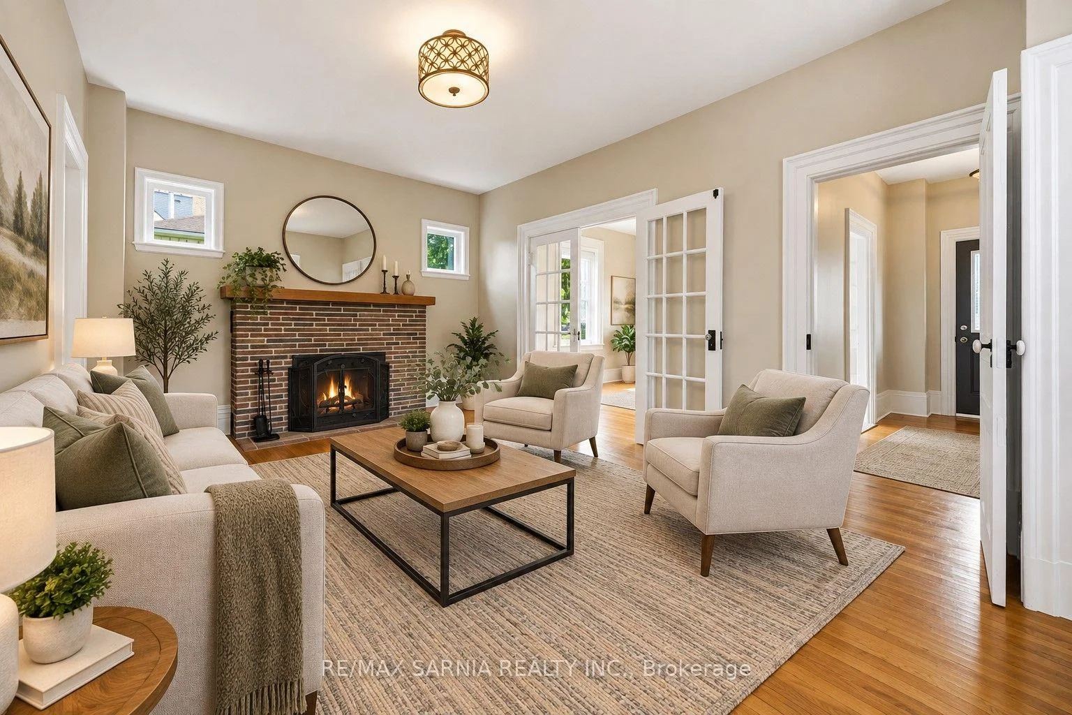 Photo 10 of 541 Erie Street, Warwick, Watford — HOMEH