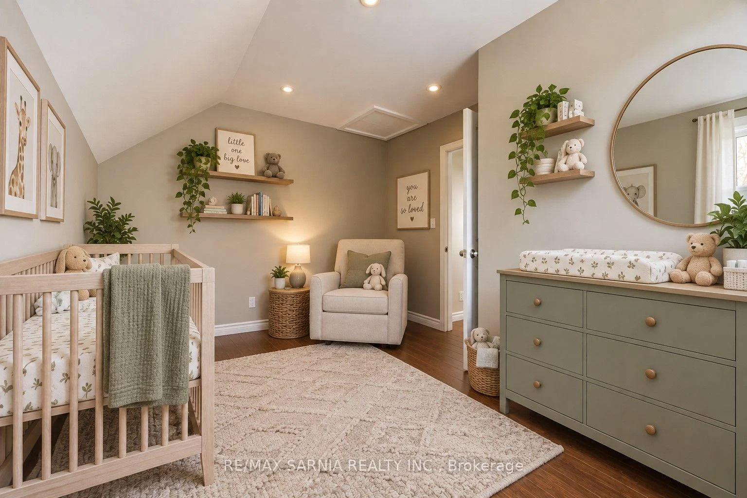 Photo 35 of 541 Erie Street, Warwick, Watford — HOMEH