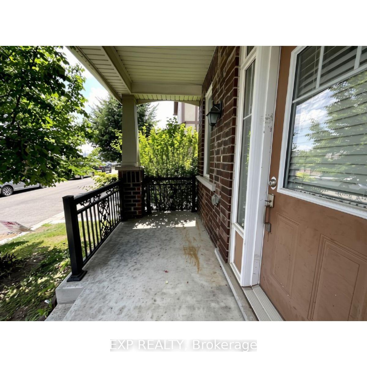 Photo 3 of 58 Meadowcrest Lane, Brampton, Northwest Brampton — HOMEH