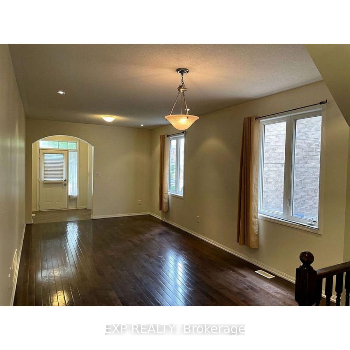Photo 6 of 58 Meadowcrest Lane, Brampton, Northwest Brampton — HOMEH