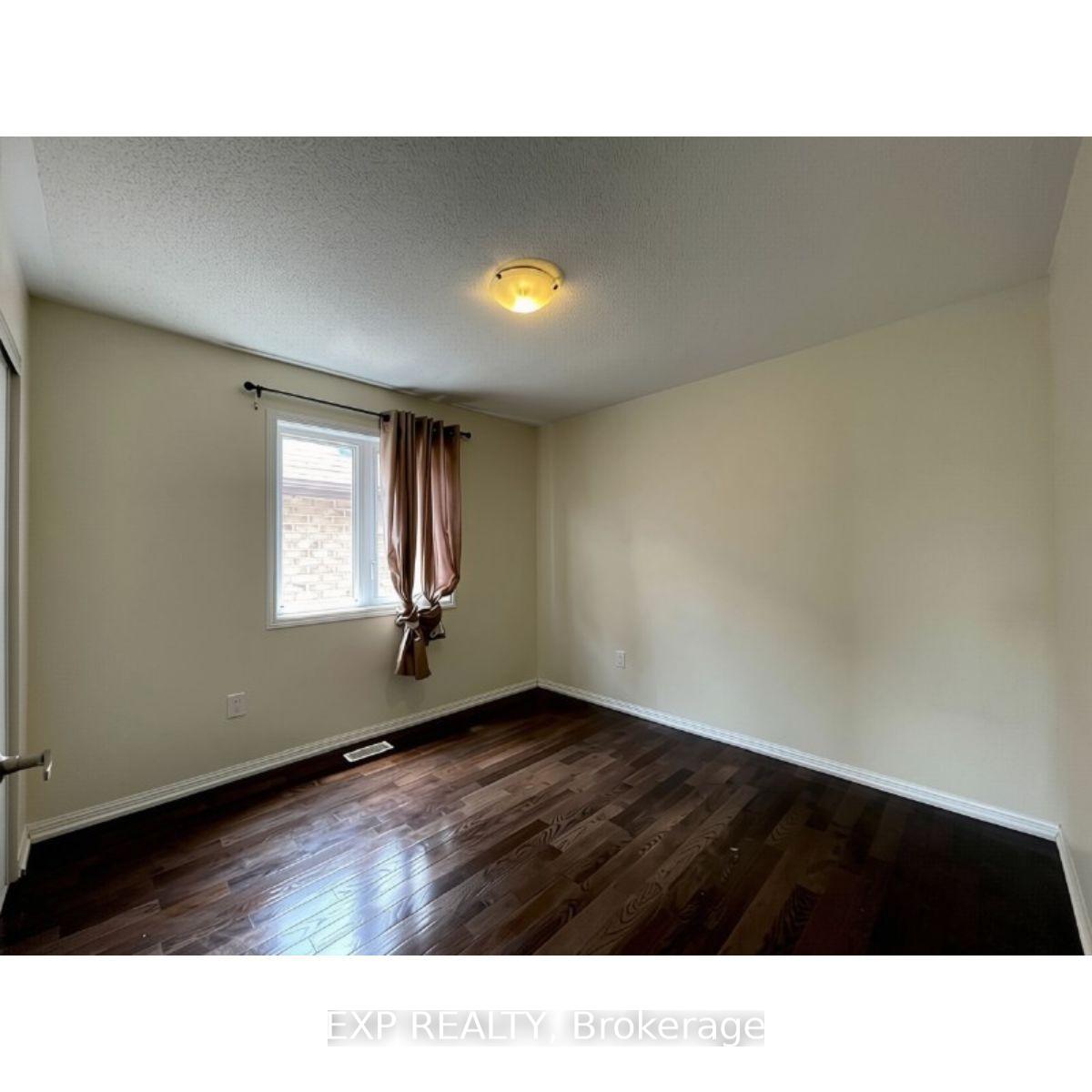 Photo 22 of 58 Meadowcrest Lane, Brampton, Northwest Brampton — HOMEH