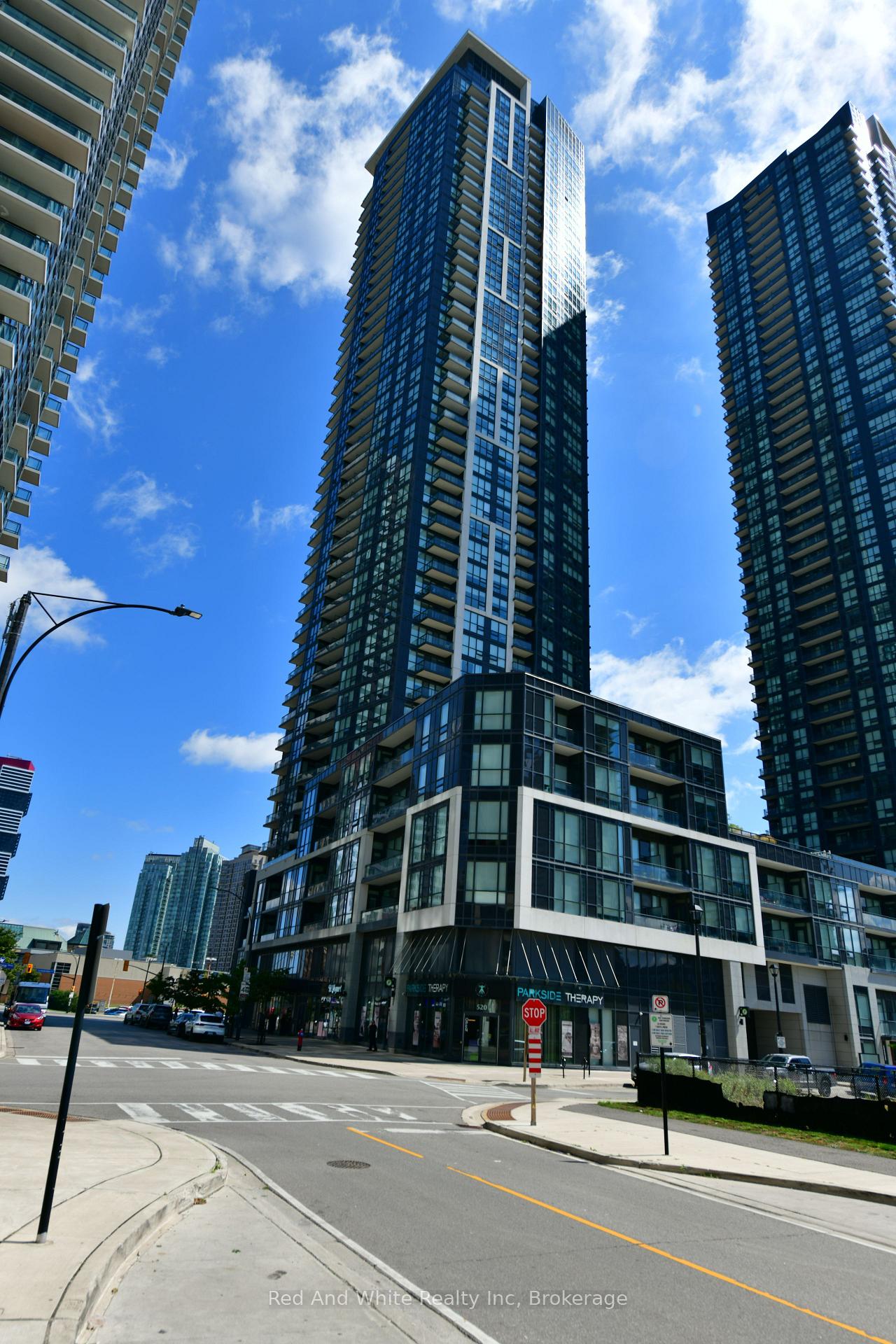 Photo of Unit 2001, 510 Curran Place