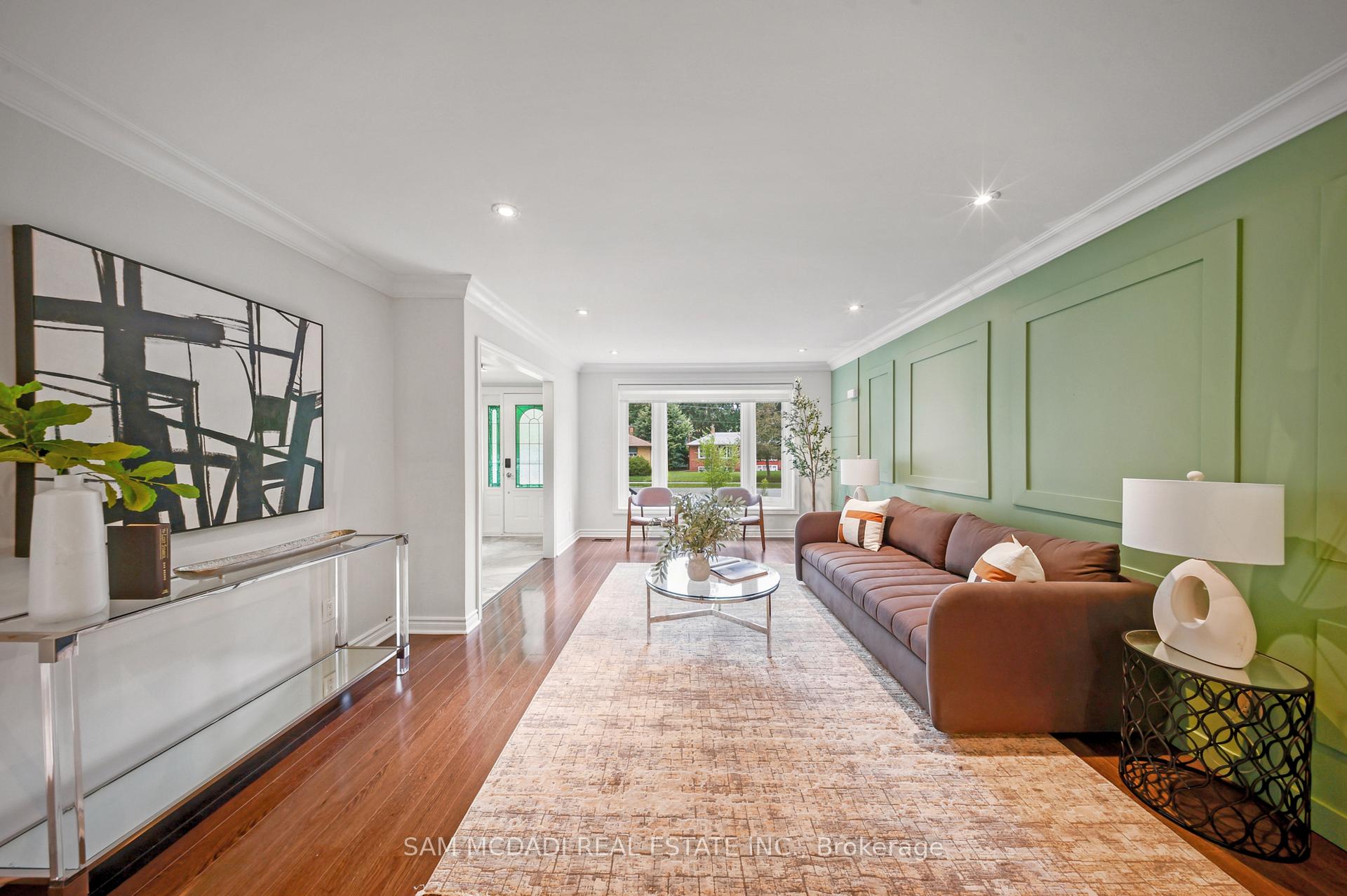 Photo 4 of 1207 Pinegrove Road, Oakville, West — HOMEH