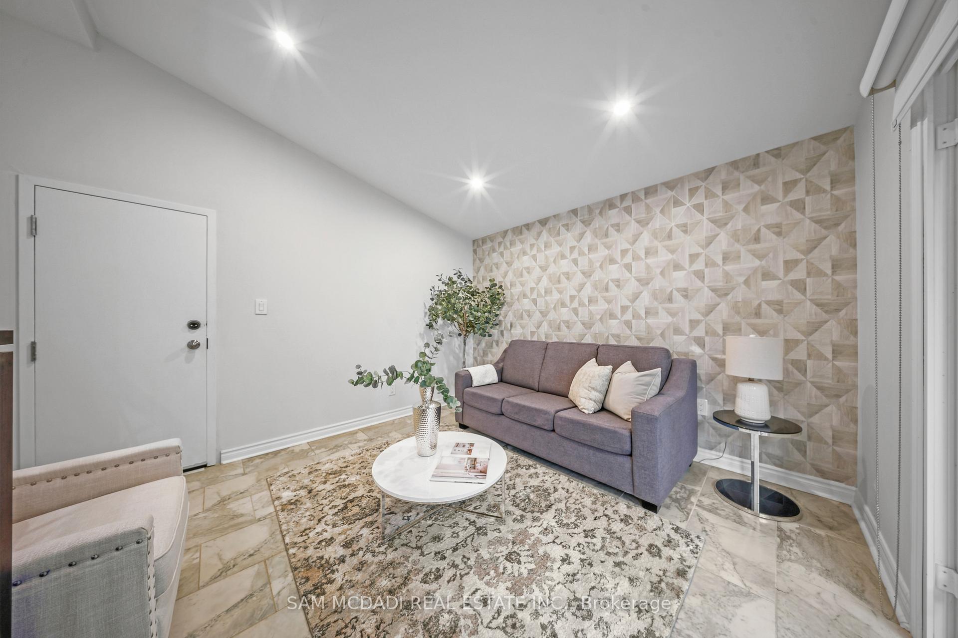 Photo 12 of 1207 Pinegrove Road, Oakville, West — HOMEH
