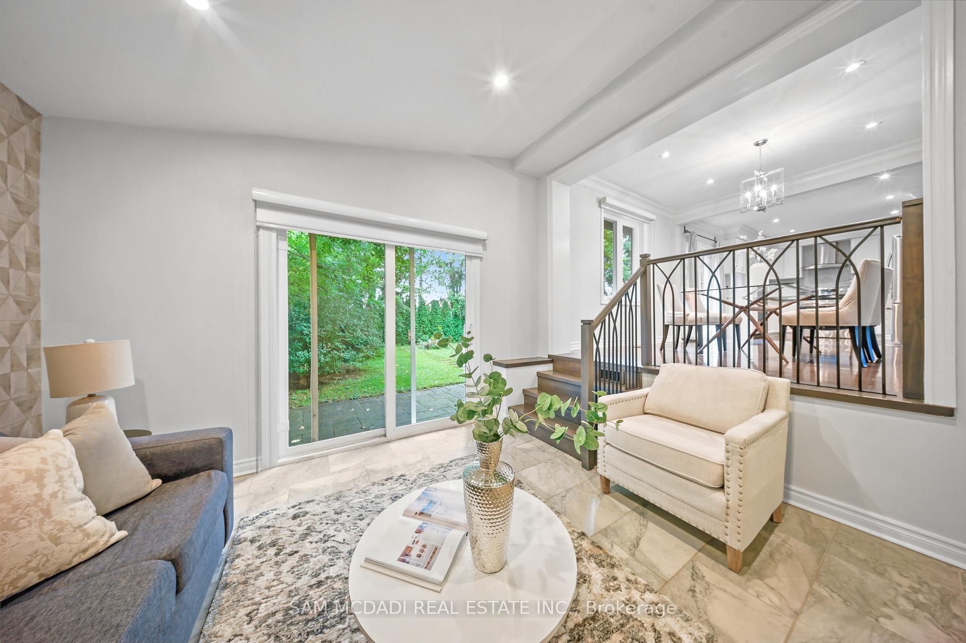 Photo 13 of 1207 Pinegrove Road, Oakville, West — HOMEH