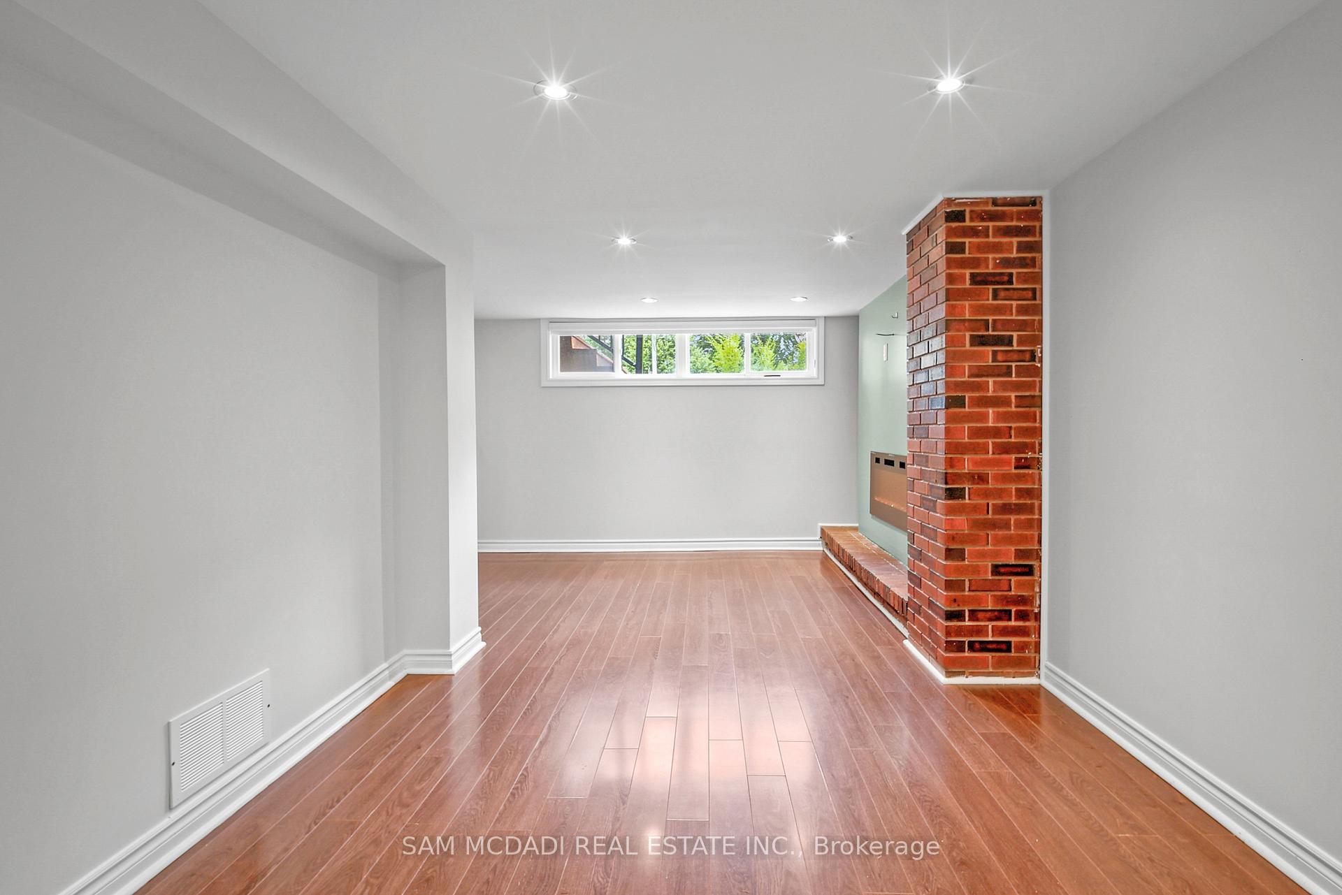 Photo 19 of 1207 Pinegrove Road, Oakville, West — HOMEH