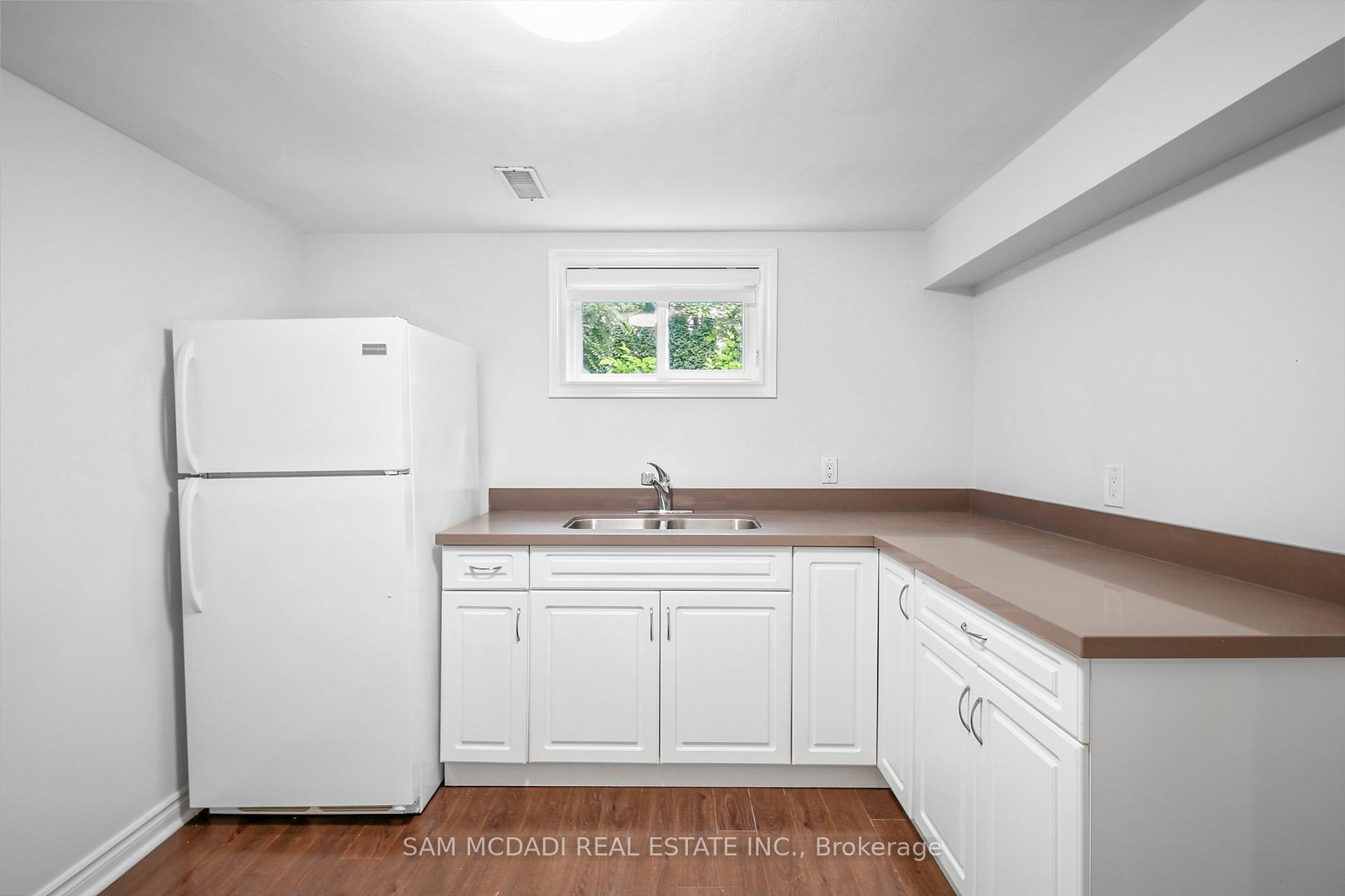 Photo 21 of 1207 Pinegrove Road, Oakville, West — HOMEH