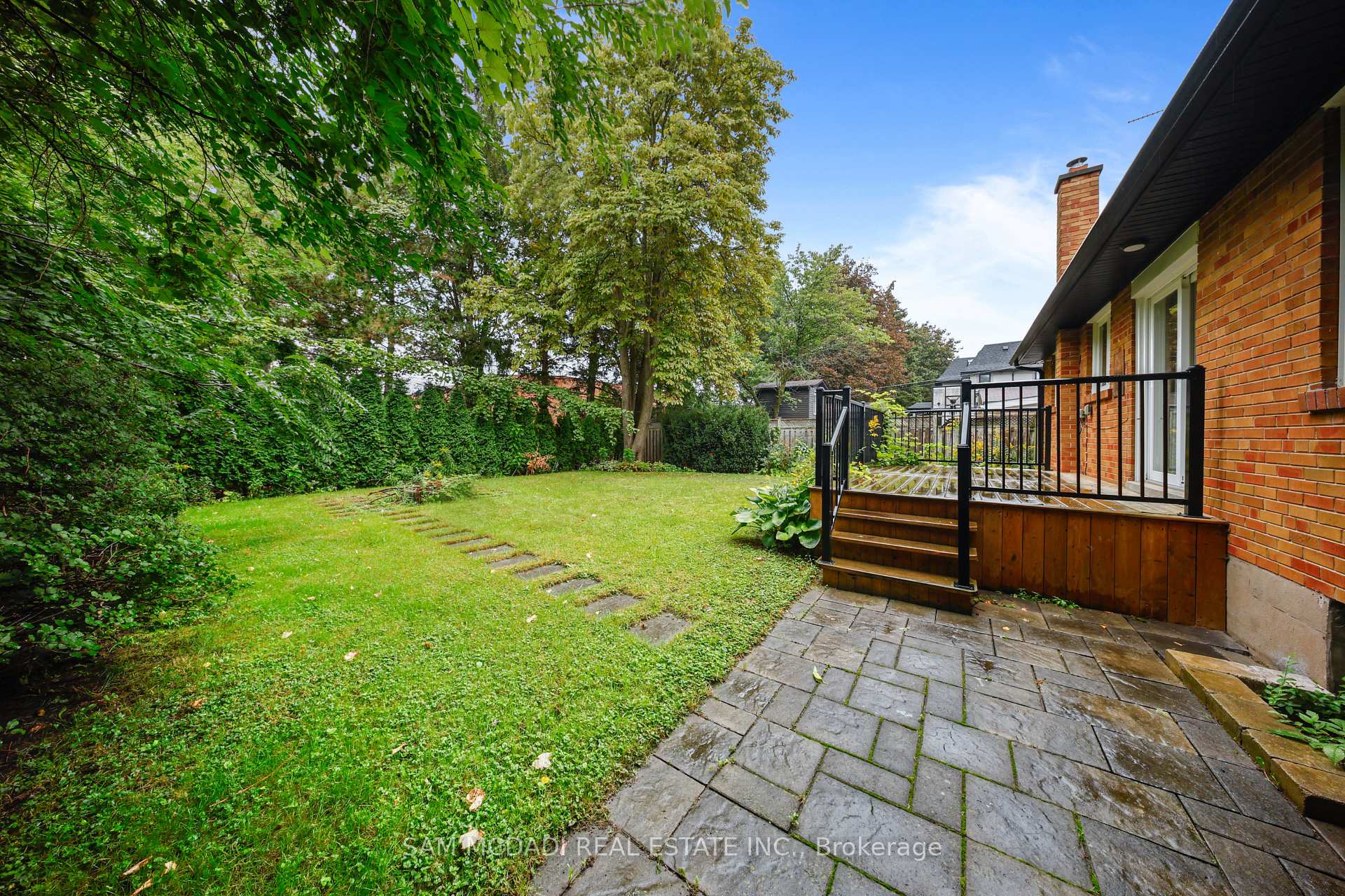 Photo 31 of 1207 Pinegrove Road, Oakville, West — HOMEH