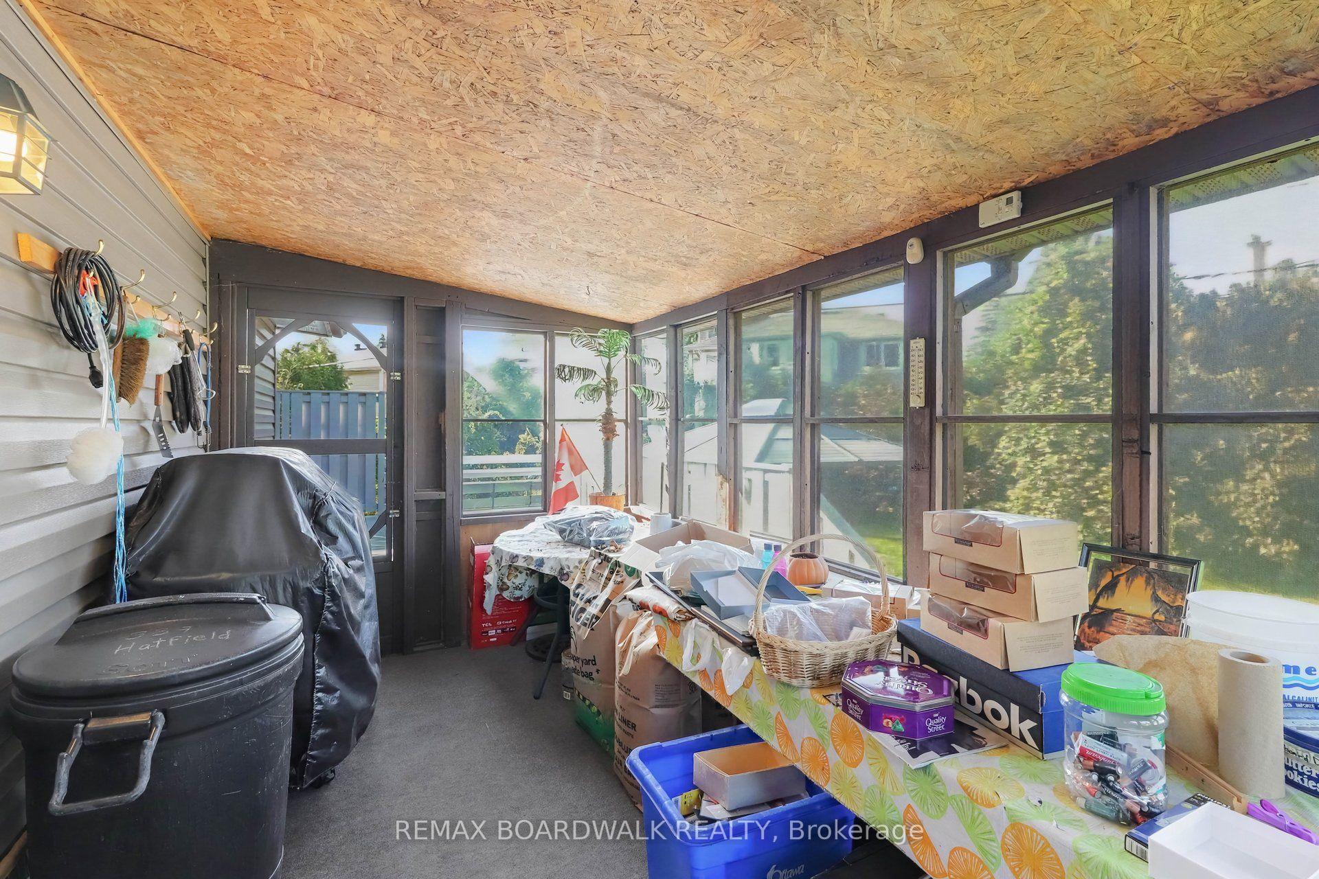 Photo 28 of 389 Hatfield Crescent, Ottawa, Bilberry Creek/Queenswood Heights — HOMEH