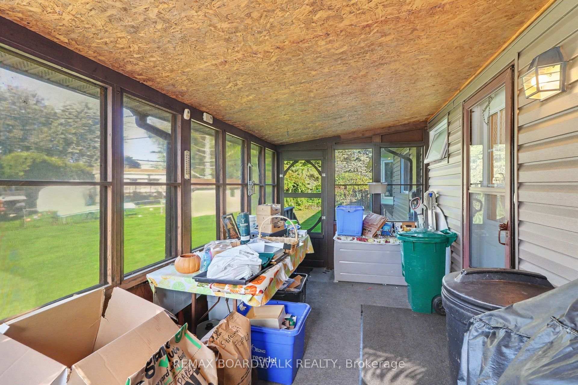 Photo 29 of 389 Hatfield Crescent, Ottawa, Bilberry Creek/Queenswood Heights — HOMEH