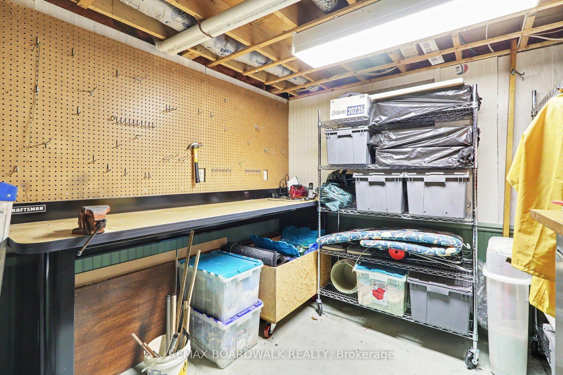 Photo 31 of 389 Hatfield Crescent, Ottawa, Bilberry Creek/Queenswood Heights — HOMEH