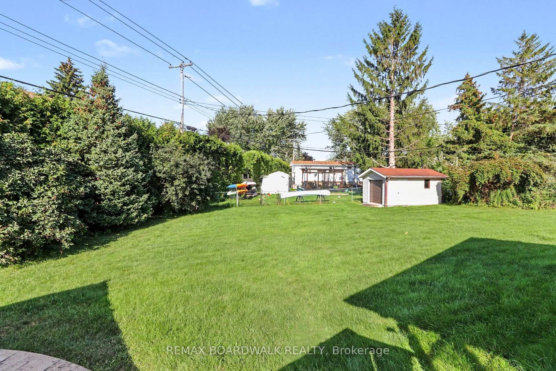Photo 40 of 389 Hatfield Crescent, Ottawa, Bilberry Creek/Queenswood Heights — HOMEH