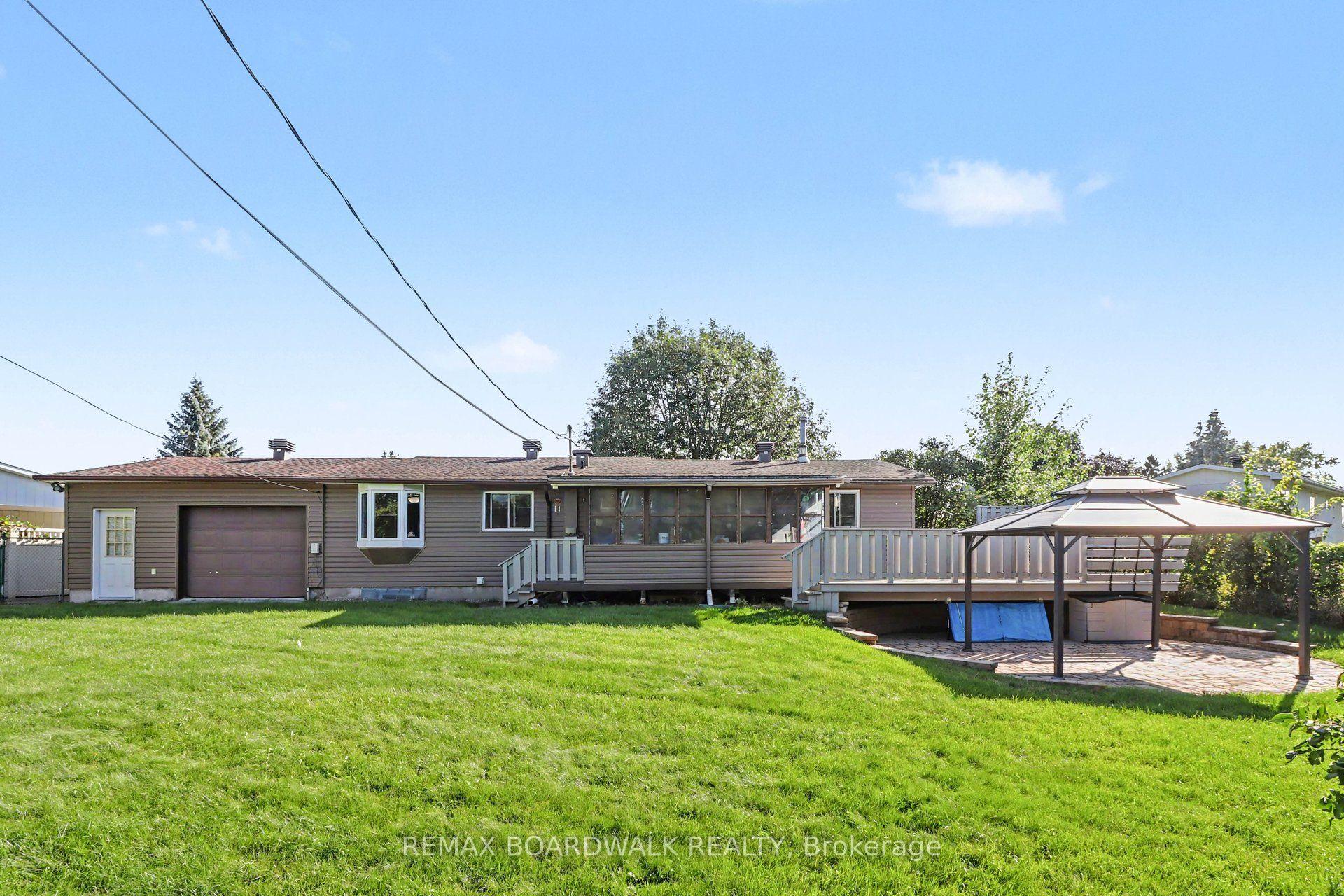 Photo 41 of 389 Hatfield Crescent, Ottawa, Bilberry Creek/Queenswood Heights — HOMEH