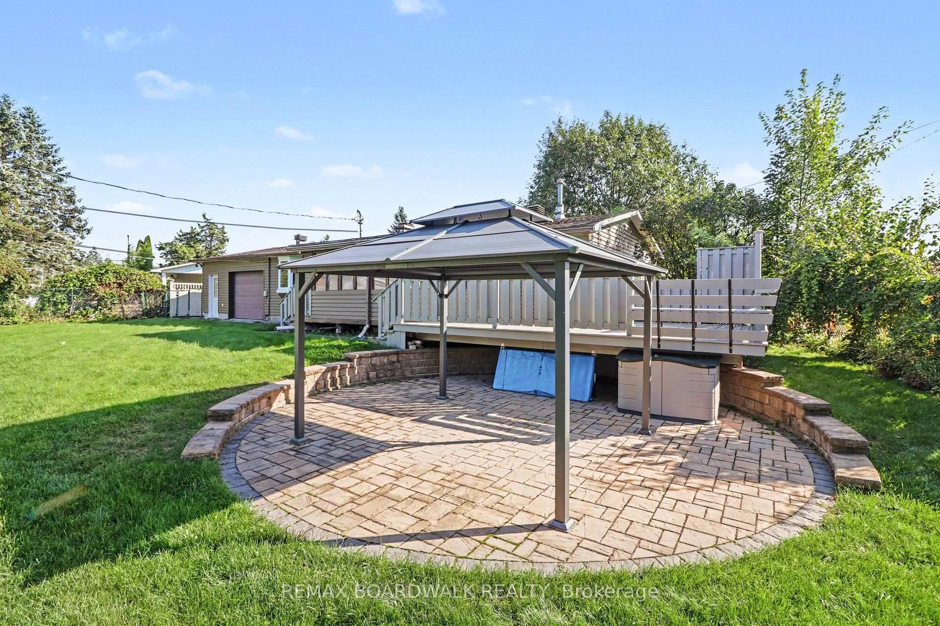 Photo 44 of 389 Hatfield Crescent, Ottawa, Bilberry Creek/Queenswood Heights — HOMEH