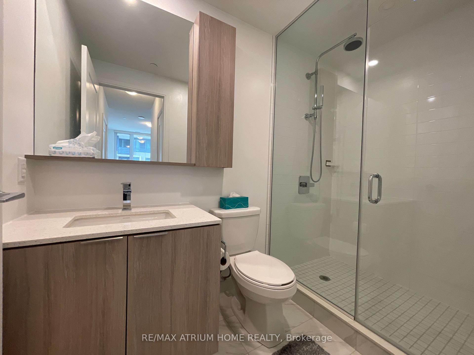 Photo 6 of Unit Th 105, 70 Annie Craig Drive, Etobicoke, Mimico — HOMEH