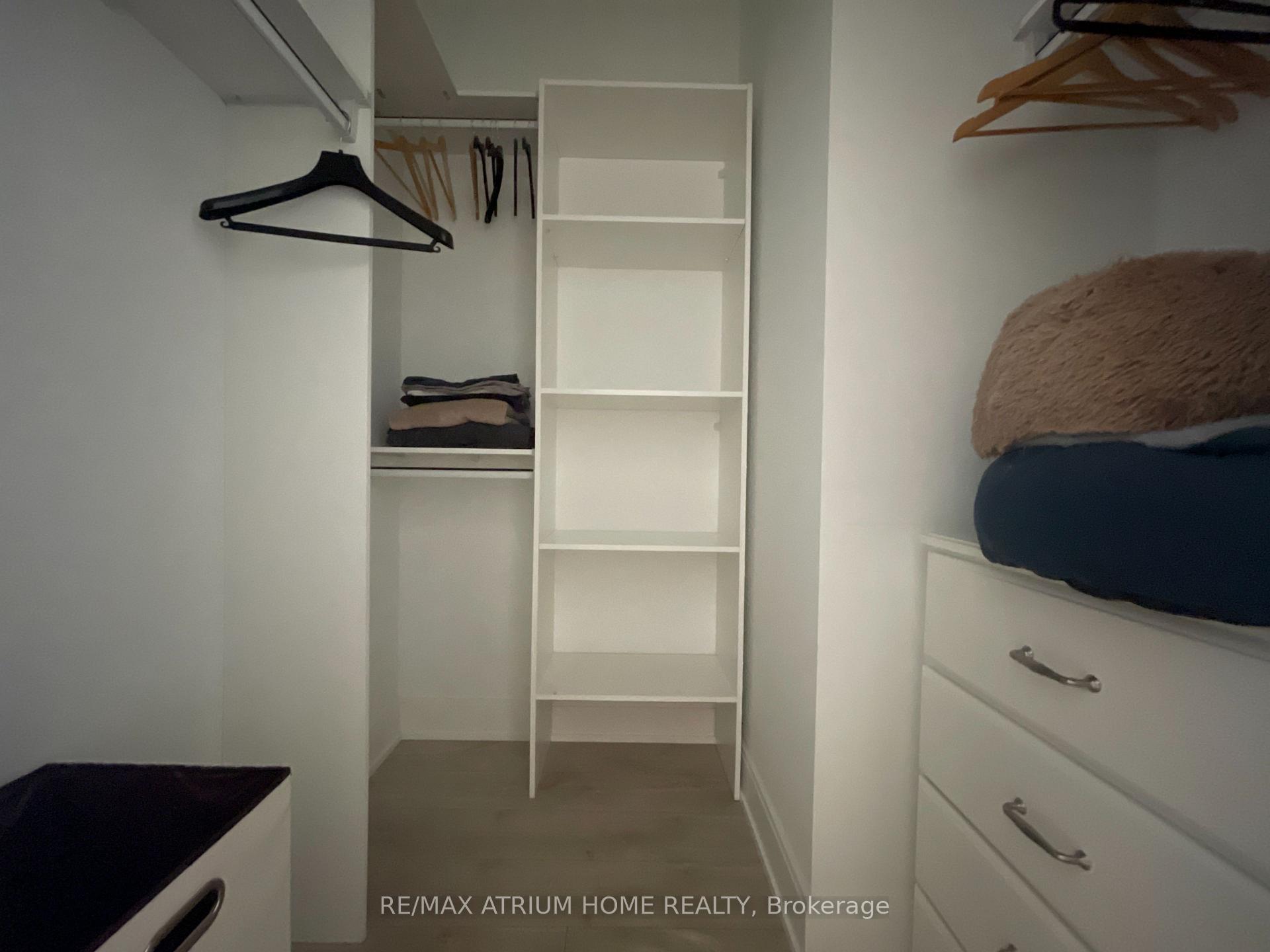 Photo 7 of Unit Th 105, 70 Annie Craig Drive, Etobicoke, Mimico — HOMEH