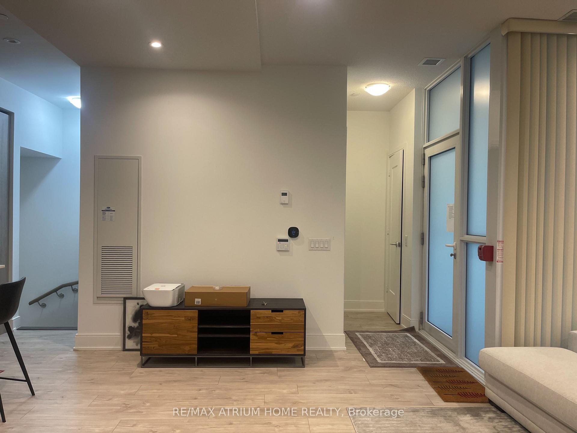 Photo 11 of Unit Th 105, 70 Annie Craig Drive, Etobicoke, Mimico — HOMEH