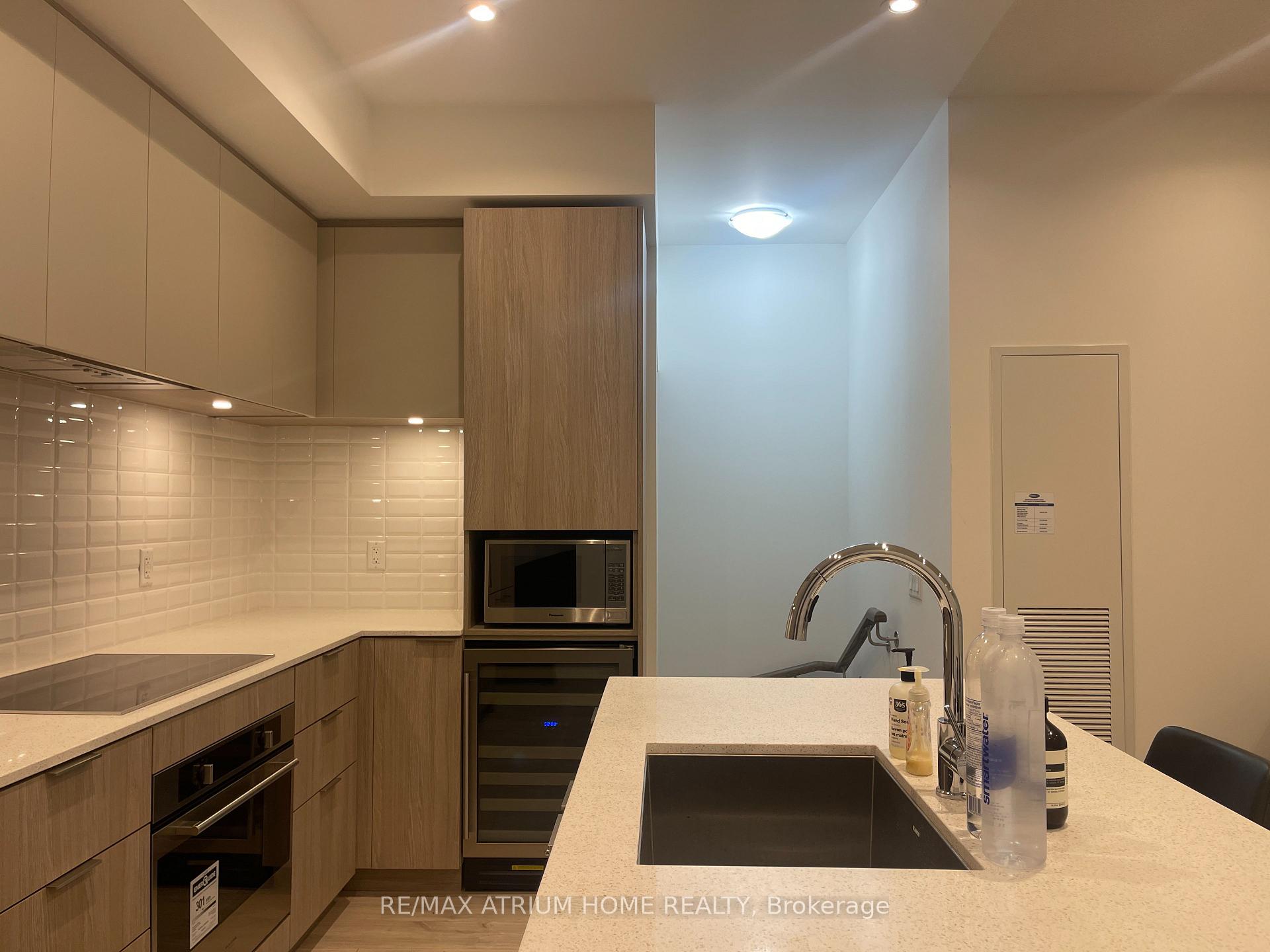 Photo 15 of Unit Th 105, 70 Annie Craig Drive, Etobicoke, Mimico — HOMEH