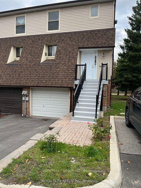 Photo 1 of 11 Yellow Birch Way, North York, Hillcrest Village — HOMEH