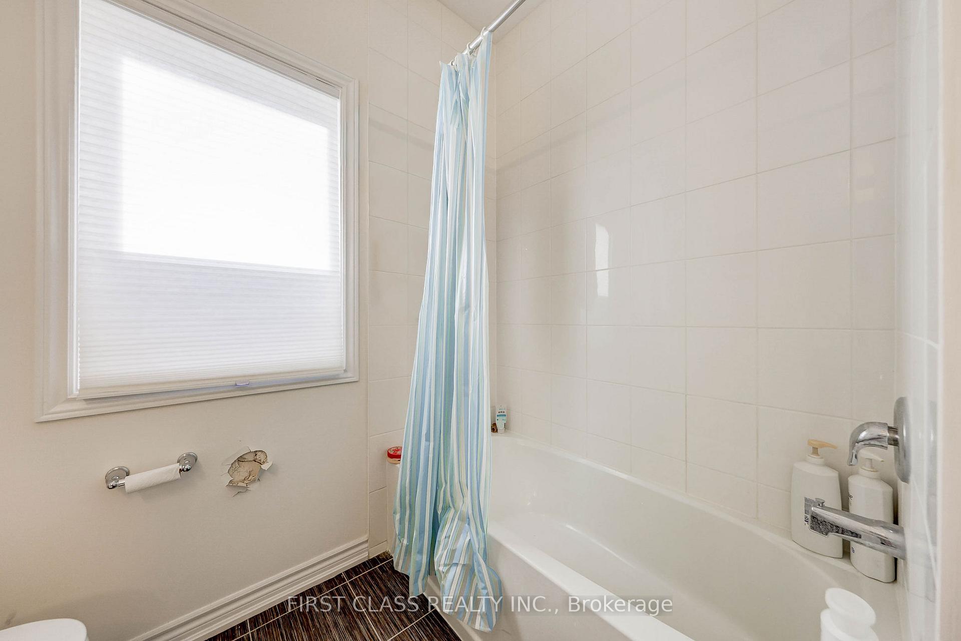 Photo 39 of 7 Cranley Road, East Gwillimbury, Sharon — HOMEH