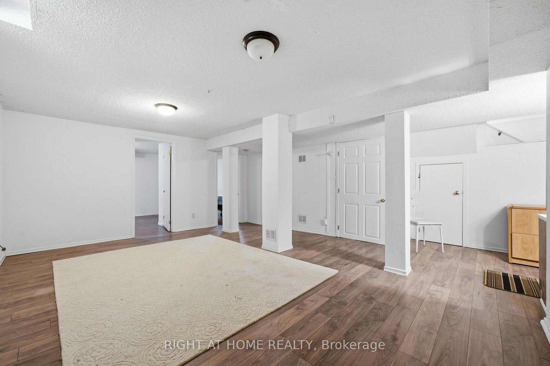 Photo 25 of 87 William Honey Crescent, Markham, Middlefield — HOMEH