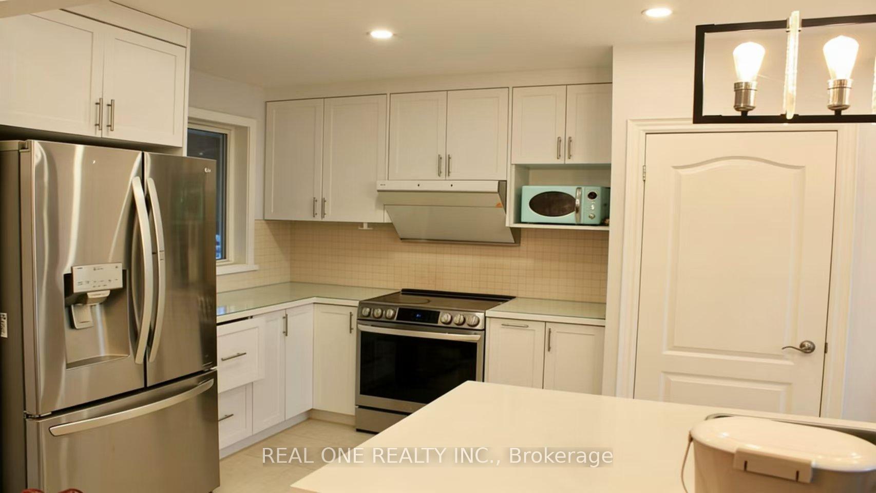 Photo 3 of 69 Stanwell Drive, Scarborough, Bendale — HOMEH