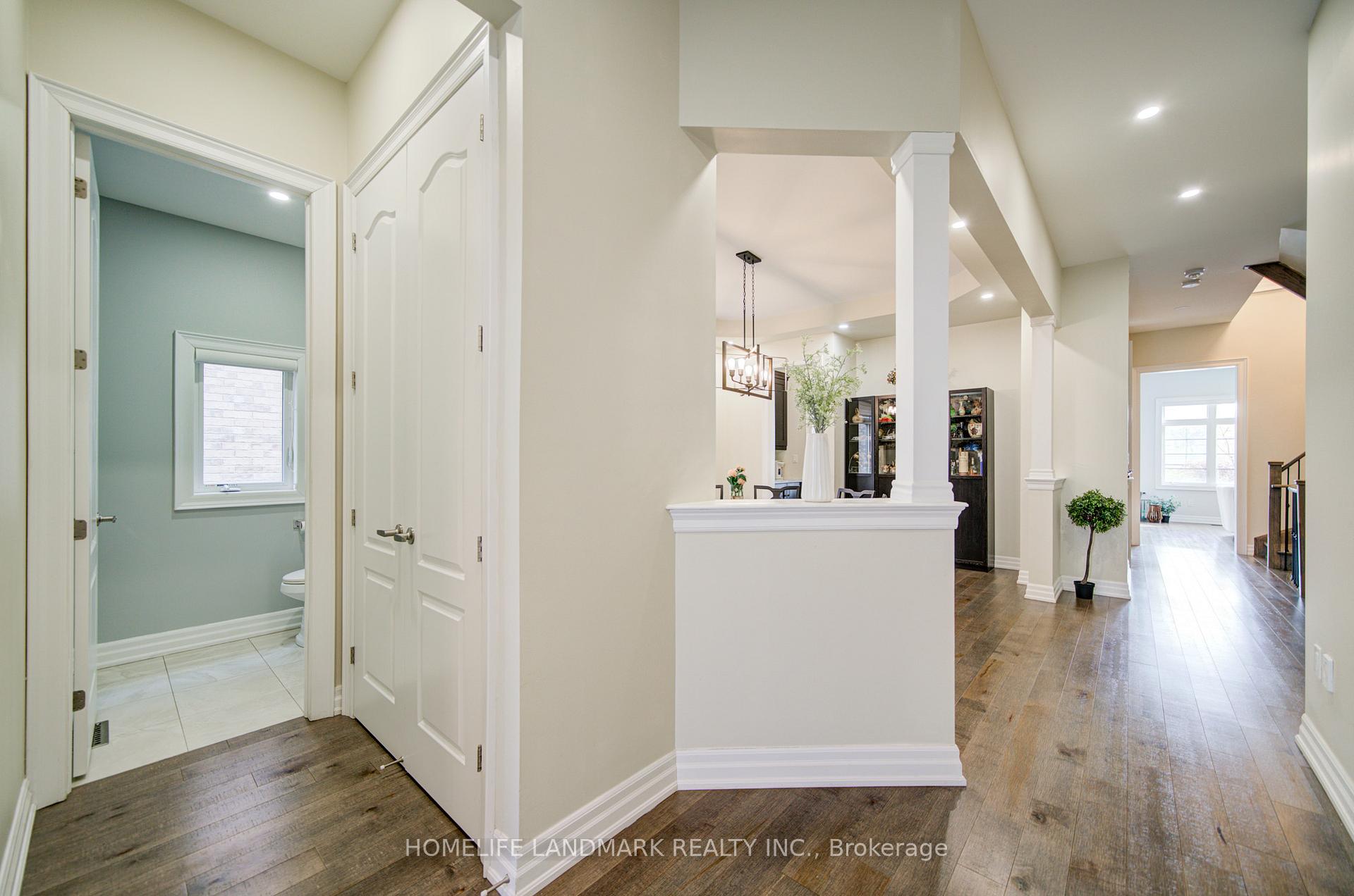 Photo 6 of 43 Mike Boshevski Court, Aurora, Bayview Northeast — HOMEH
