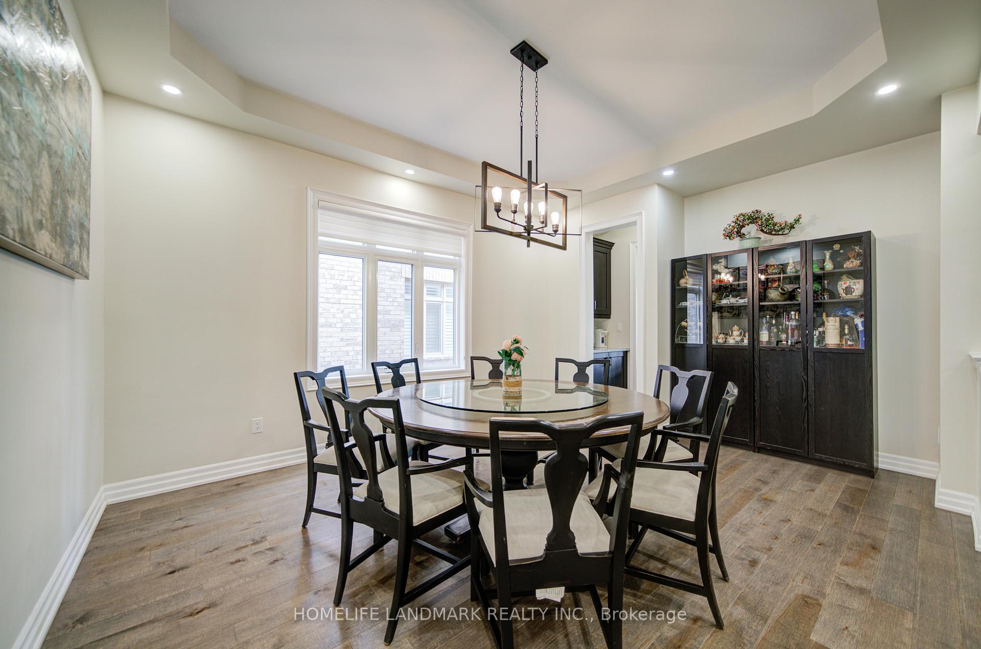 Photo 8 of 43 Mike Boshevski Court, Aurora, Bayview Northeast — HOMEH
