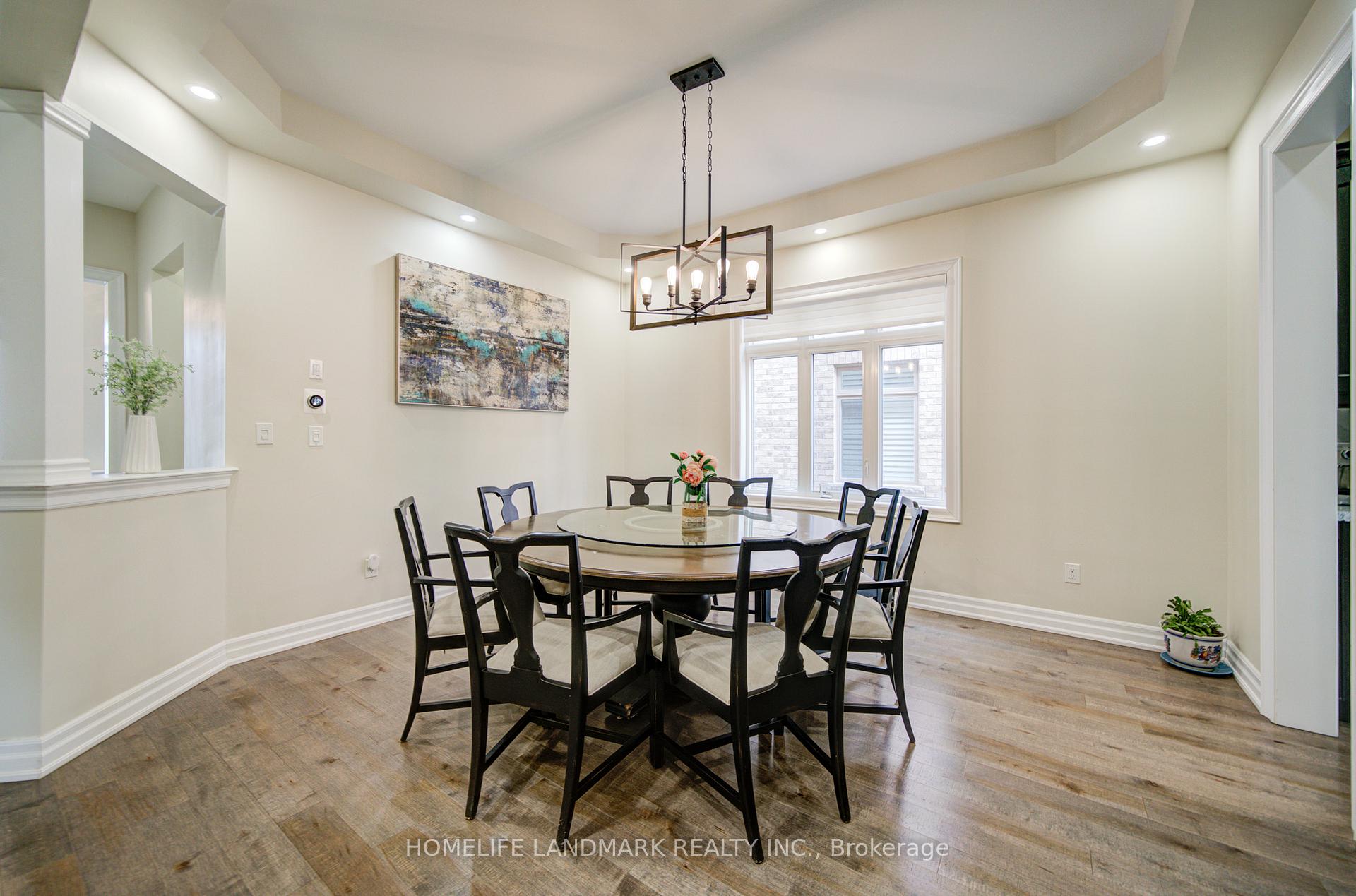 Photo 9 of 43 Mike Boshevski Court, Aurora, Bayview Northeast — HOMEH