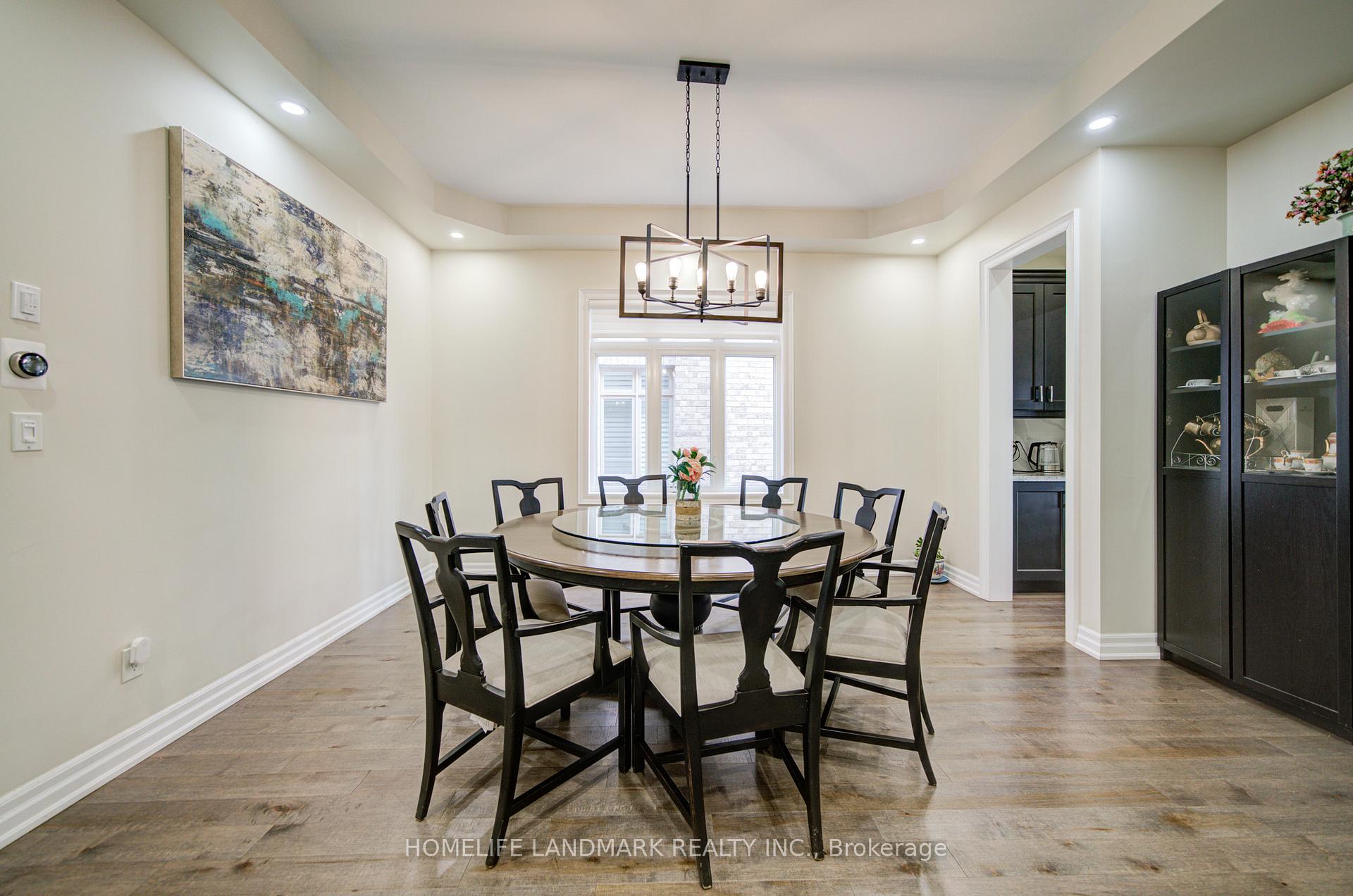 Photo 10 of 43 Mike Boshevski Court, Aurora, Bayview Northeast — HOMEH
