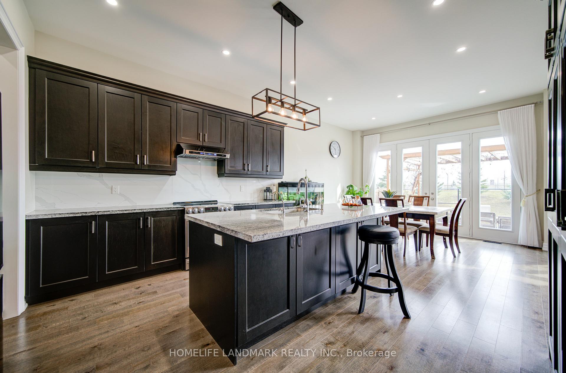 Photo 15 of 43 Mike Boshevski Court, Aurora, Bayview Northeast — HOMEH