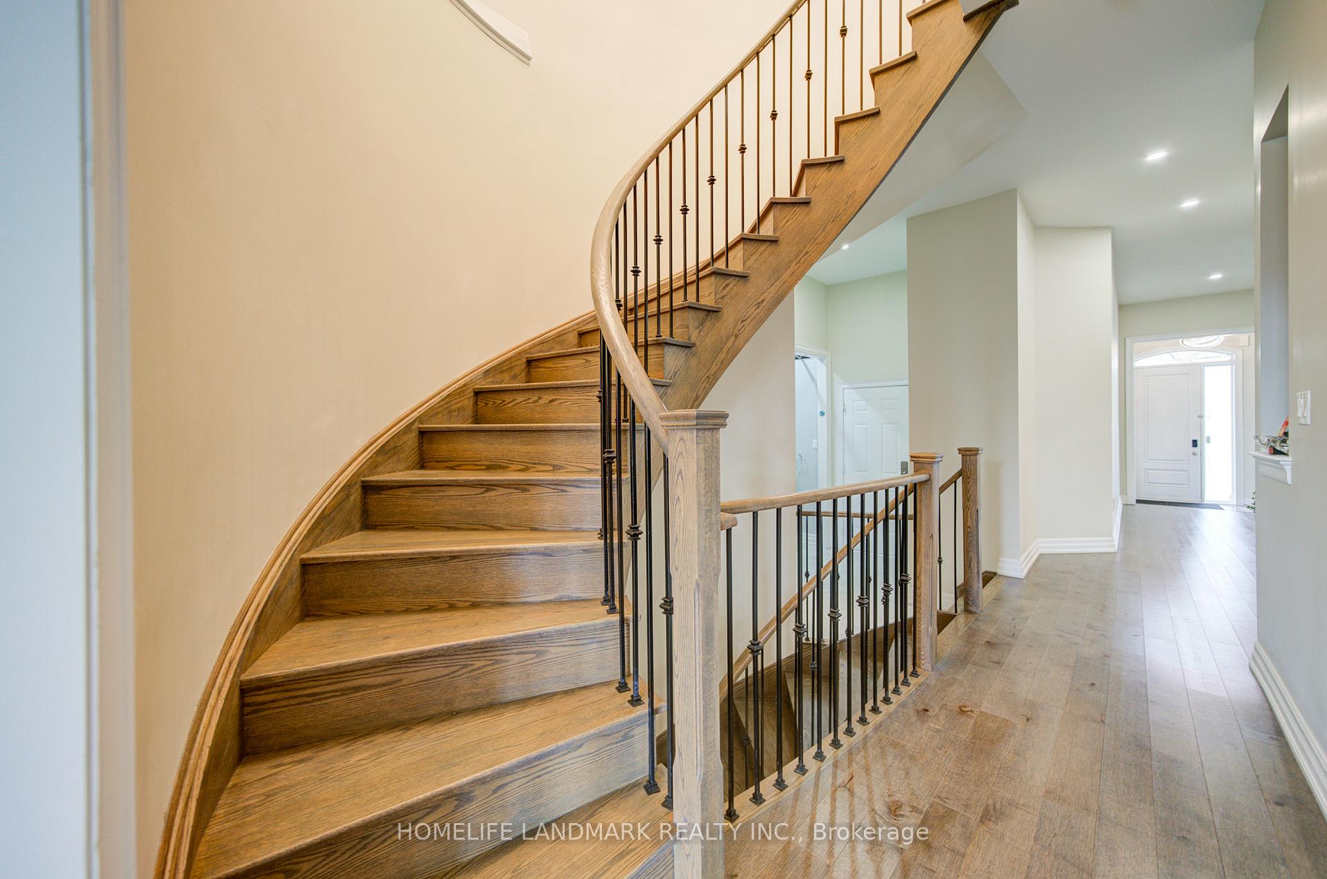 Photo 23 of 43 Mike Boshevski Court, Aurora, Bayview Northeast — HOMEH