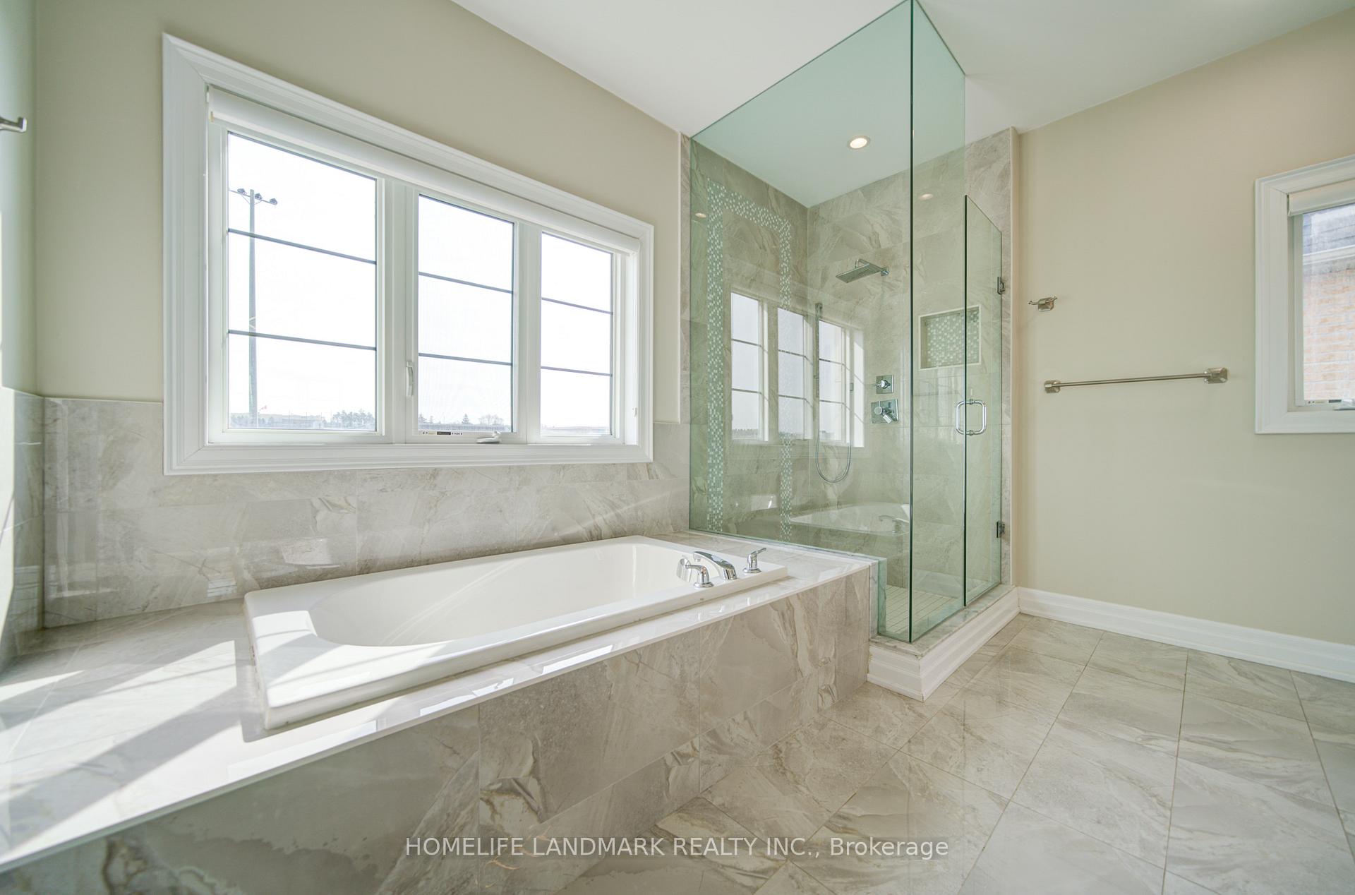 Photo 30 of 43 Mike Boshevski Court, Aurora, Bayview Northeast — HOMEH
