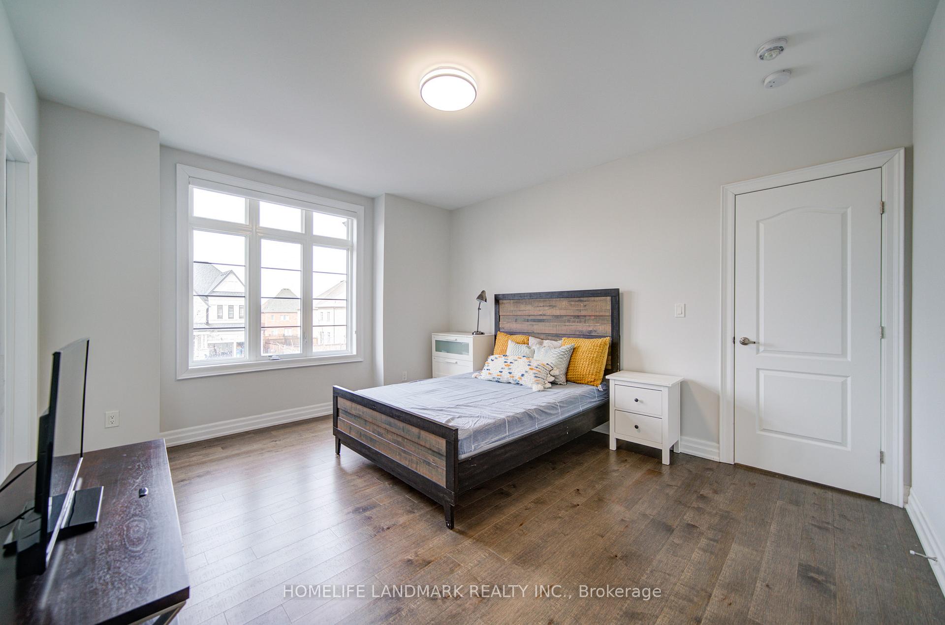 Photo 34 of 43 Mike Boshevski Court, Aurora, Bayview Northeast — HOMEH