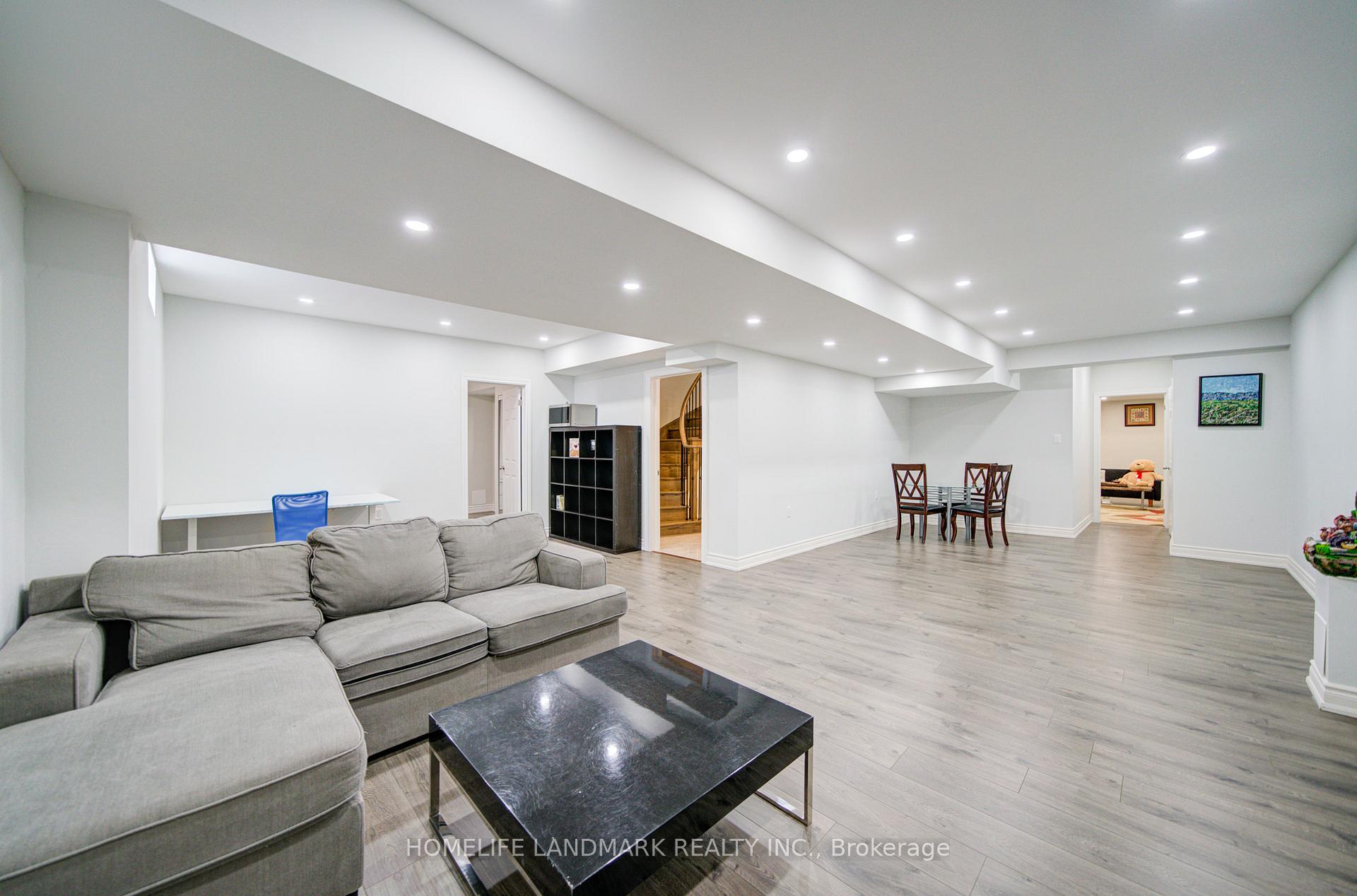 Photo 45 of 43 Mike Boshevski Court, Aurora, Bayview Northeast — HOMEH