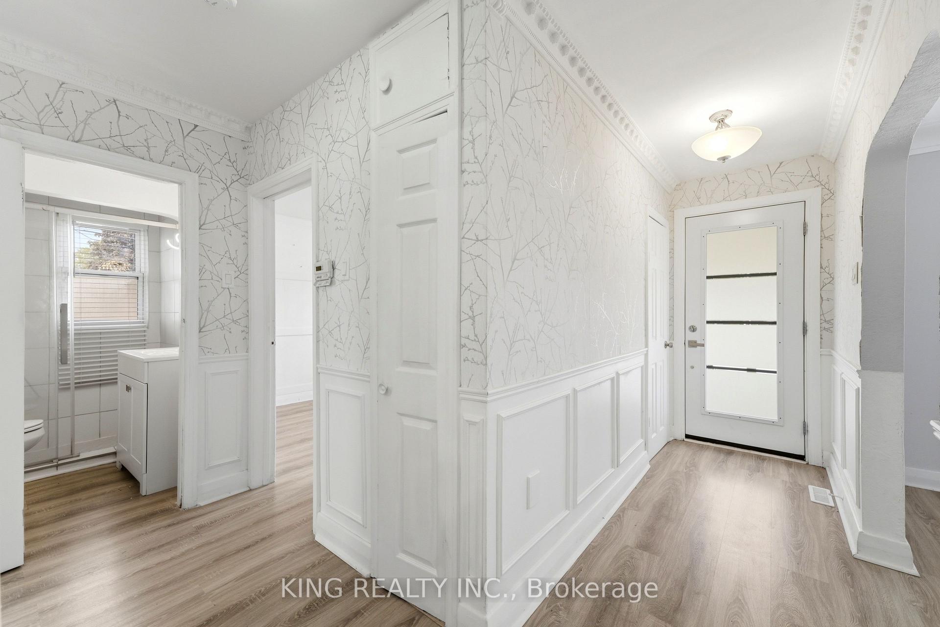 Photo 3 of 75 Tollgate Road, Brantford, Henderson-Sky Acres — HOMEH