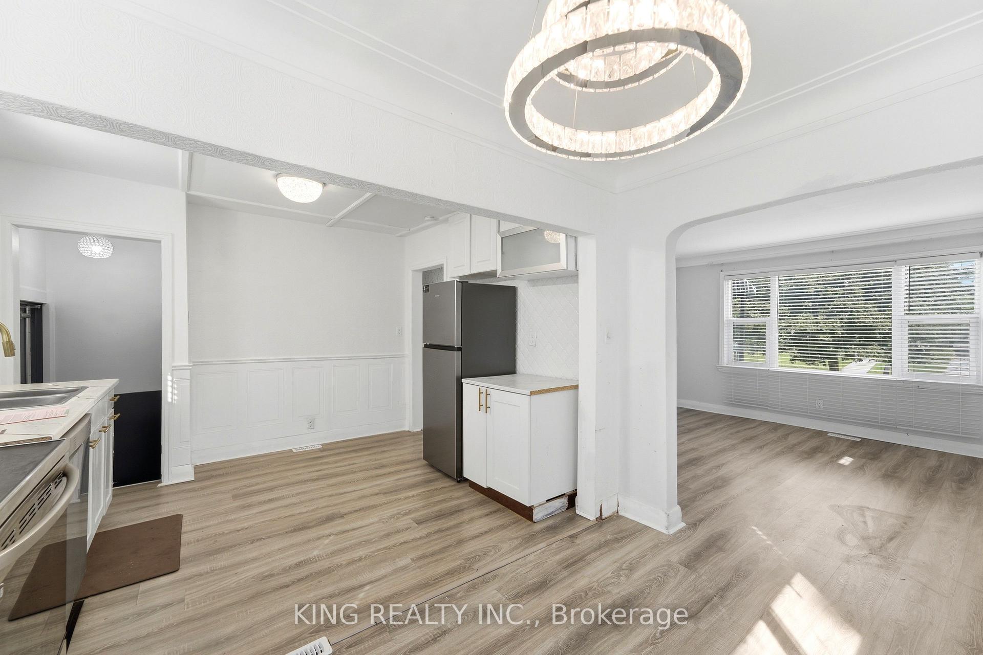 Photo 9 of 75 Tollgate Road, Brantford, Henderson-Sky Acres — HOMEH