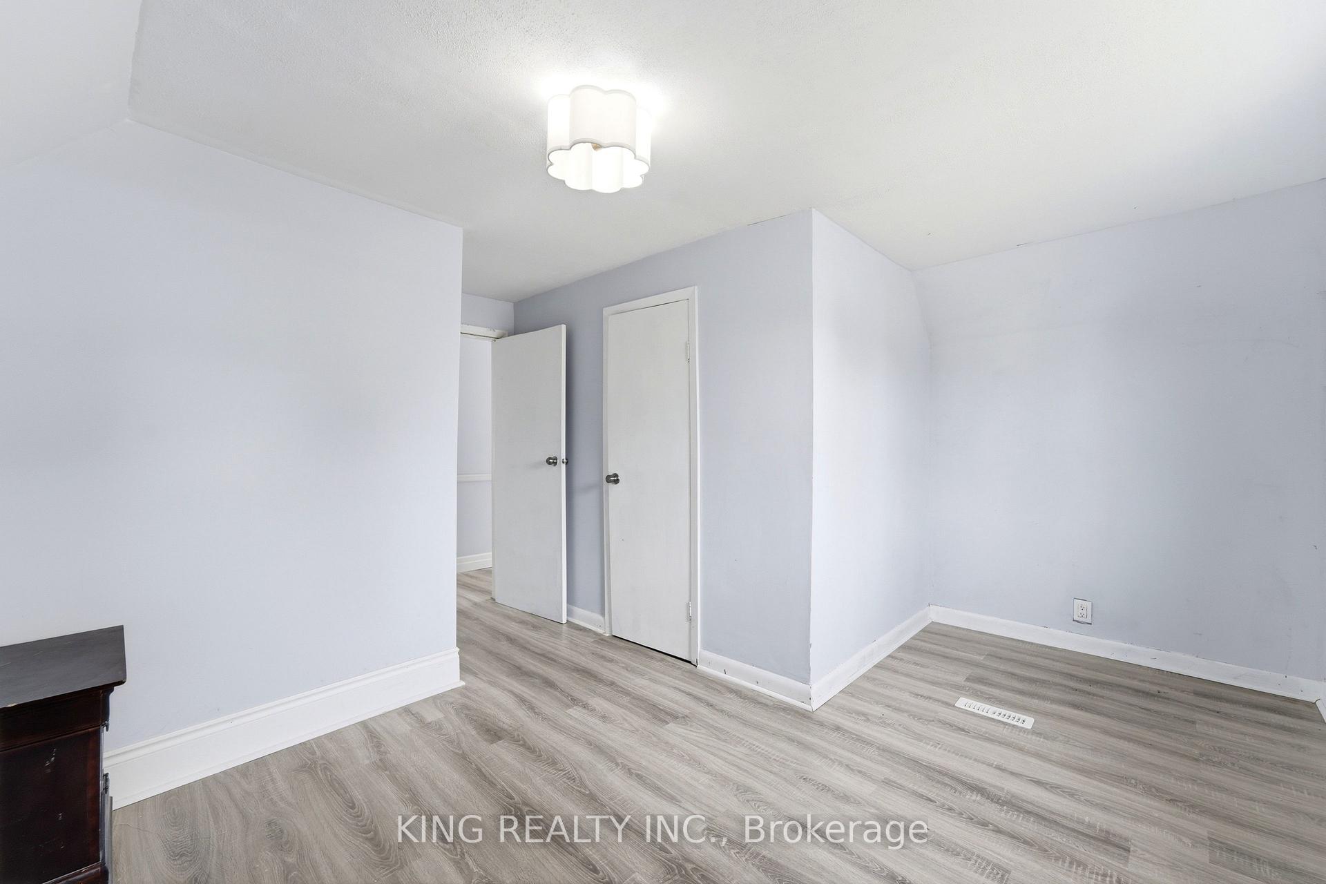 Photo 24 of 75 Tollgate Road, Brantford, Henderson-Sky Acres — HOMEH