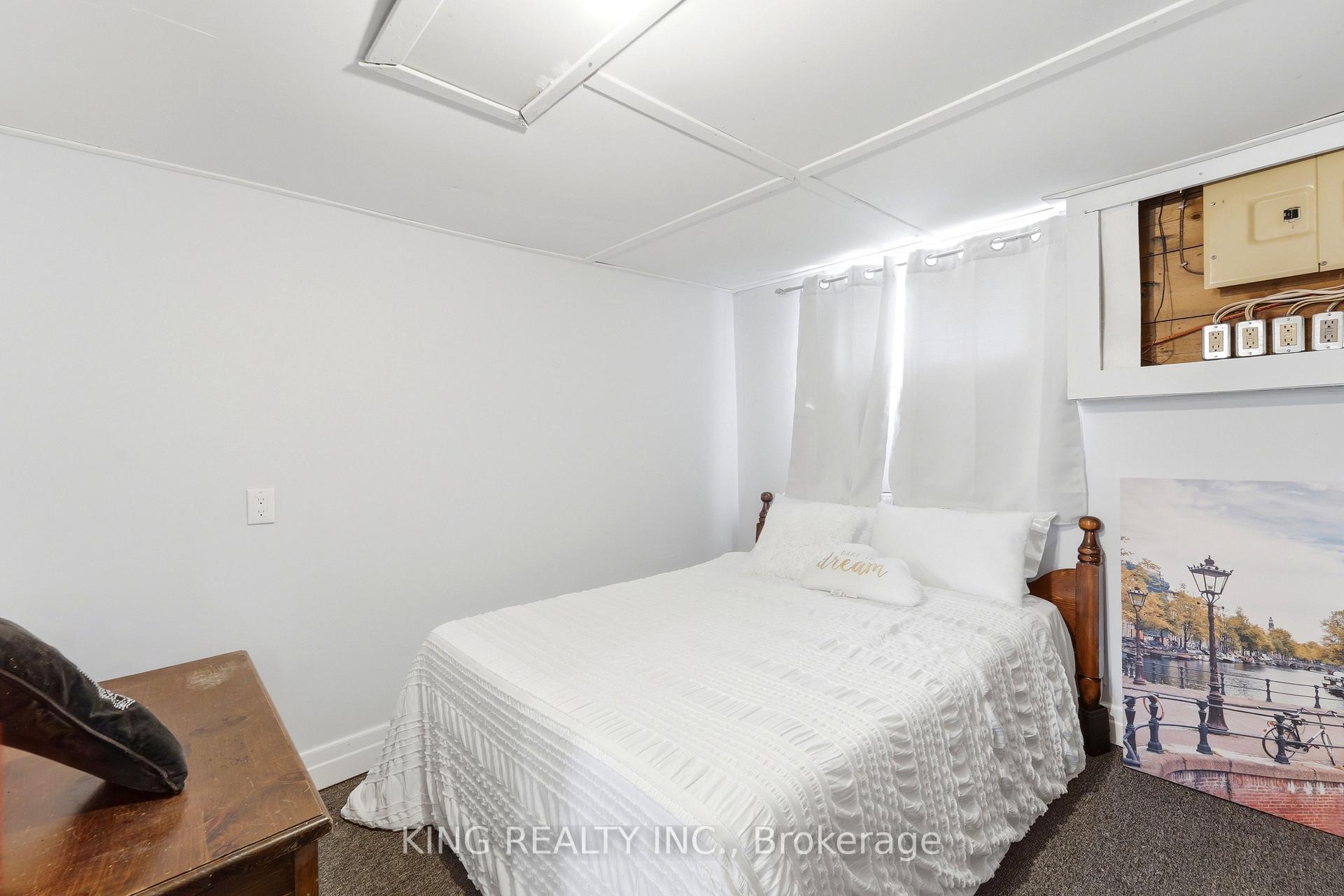 Photo 35 of 75 Tollgate Road, Brantford, Henderson-Sky Acres — HOMEH