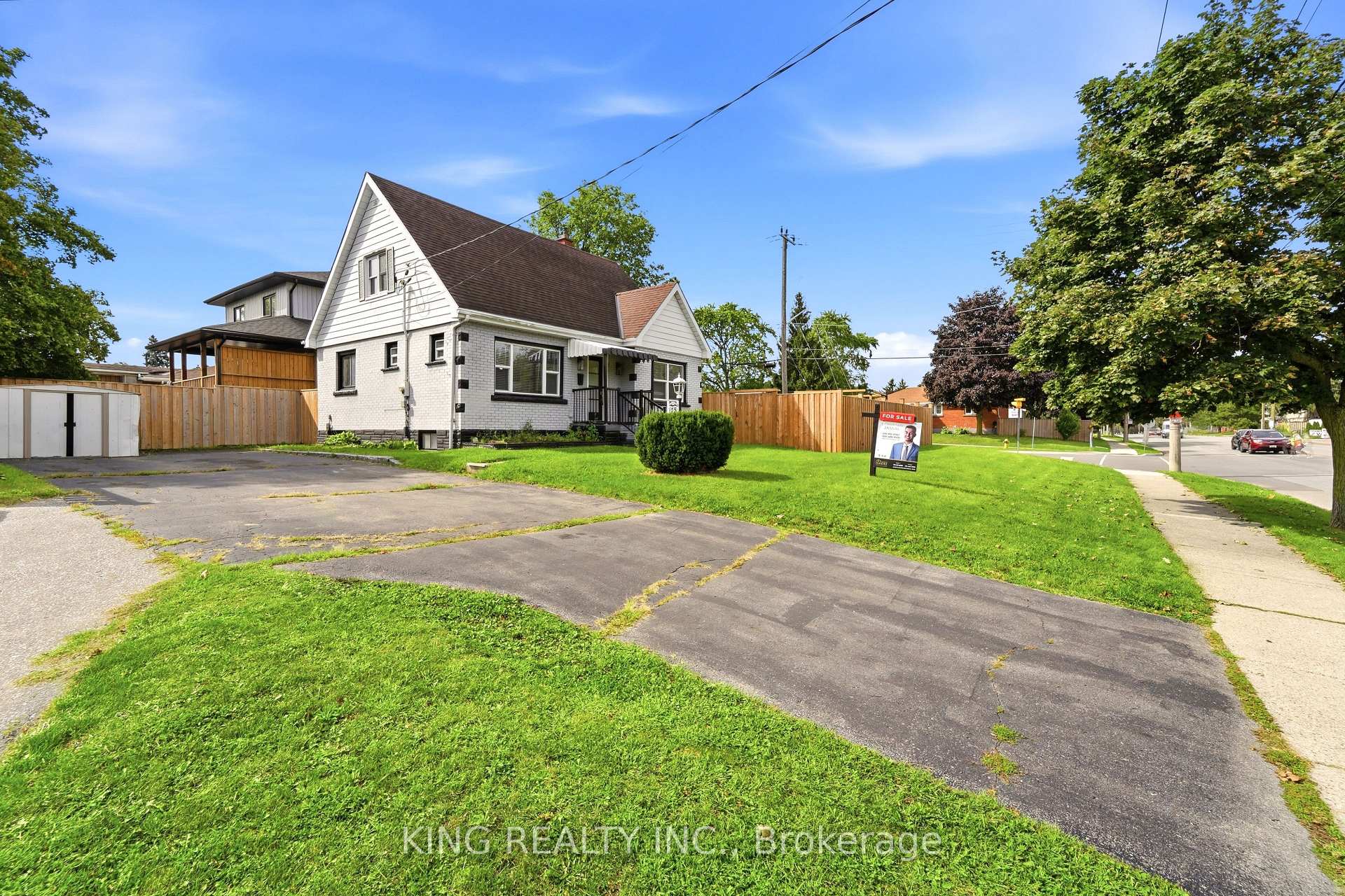 Photo 37 of 75 Tollgate Road, Brantford, Henderson-Sky Acres — HOMEH