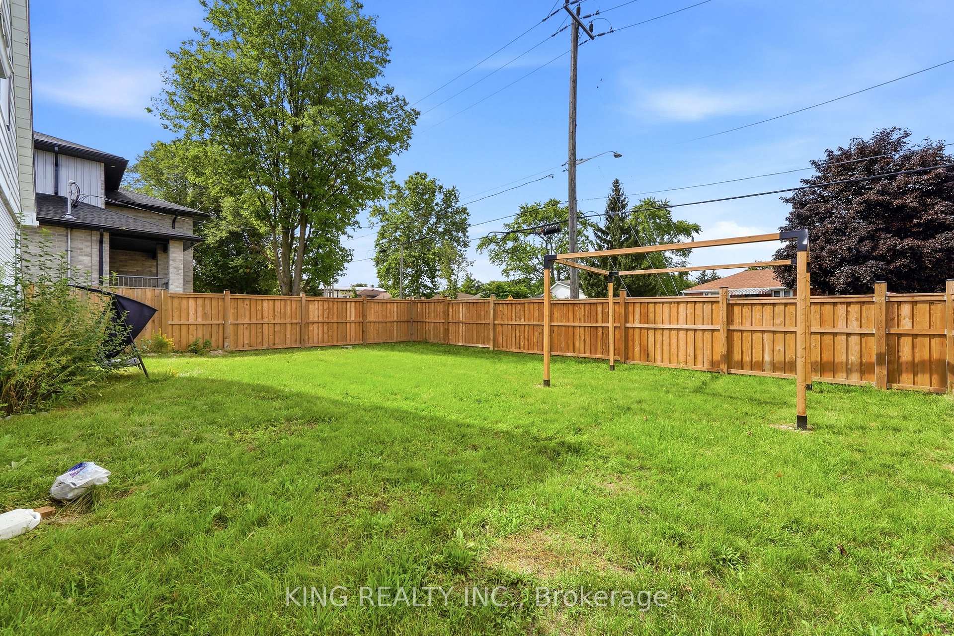 Photo 41 of 75 Tollgate Road, Brantford, Henderson-Sky Acres — HOMEH