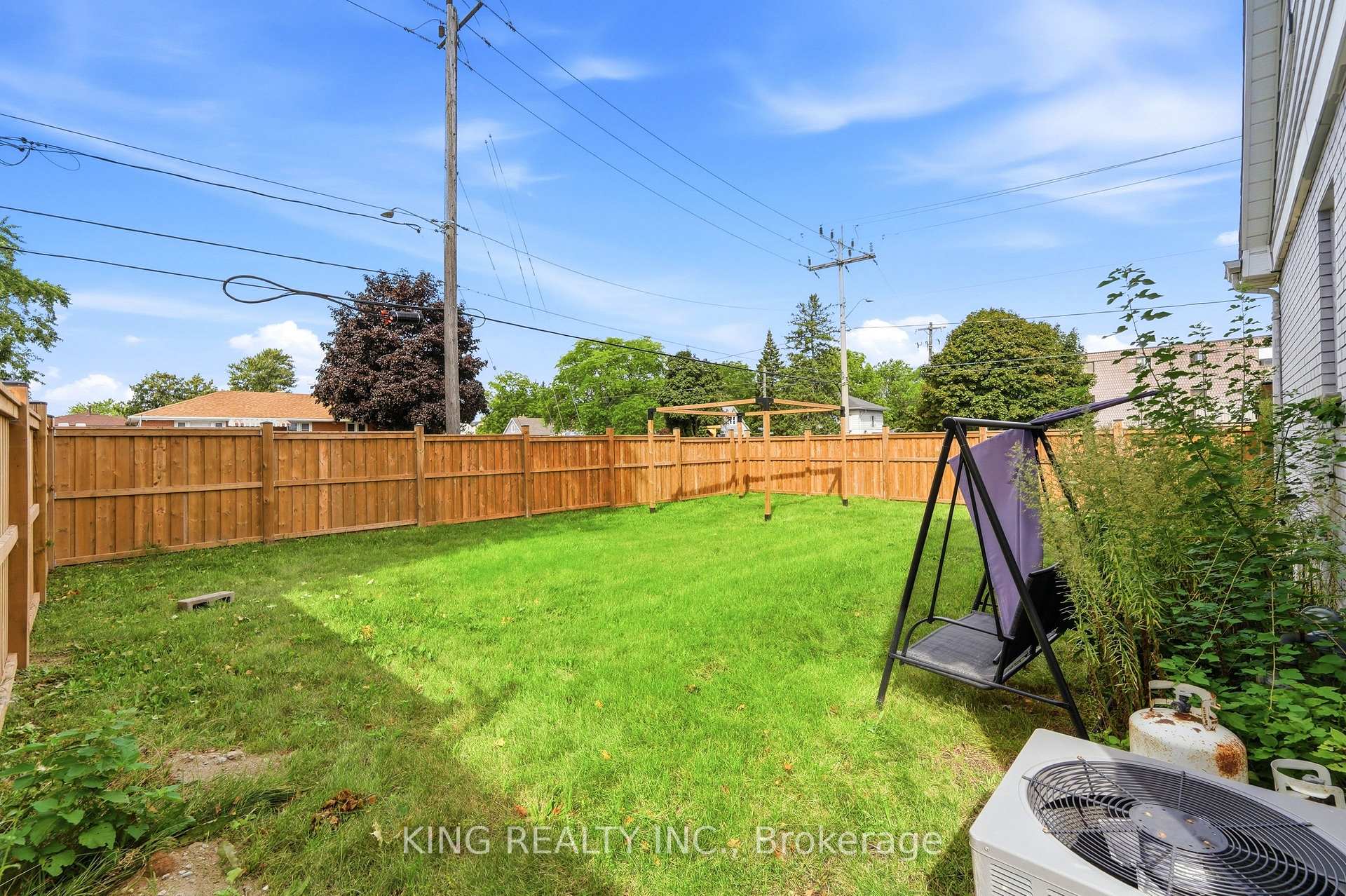Photo 42 of 75 Tollgate Road, Brantford, Henderson-Sky Acres — HOMEH
