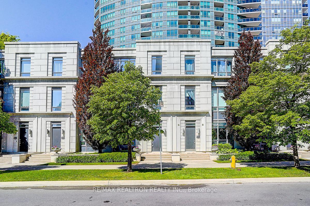 Photo of 274 Duplex Avenue