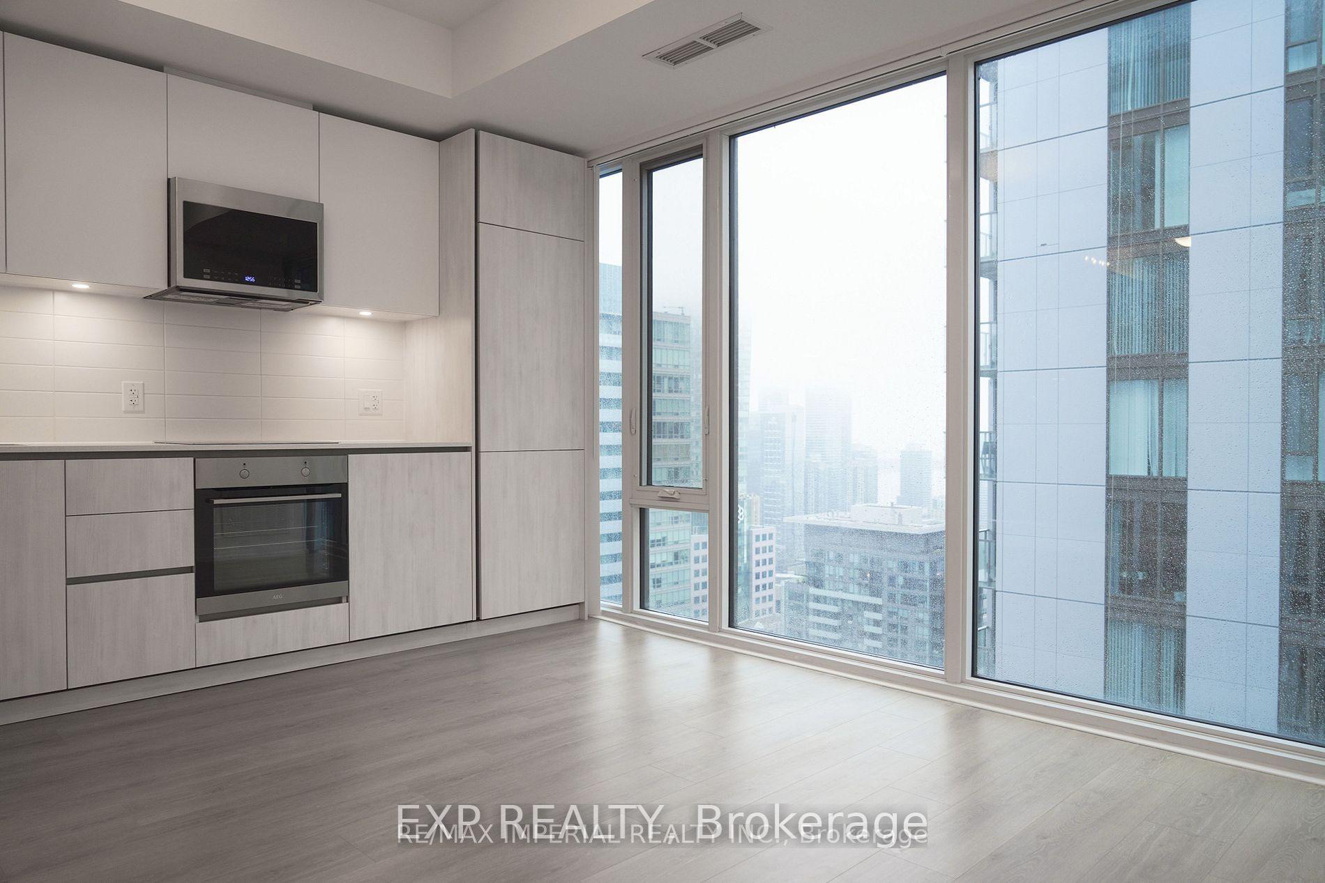 Photo 9 of Unit 4521, 28 Widmer Street, Toronto, Waterfront Communities — HOMEH